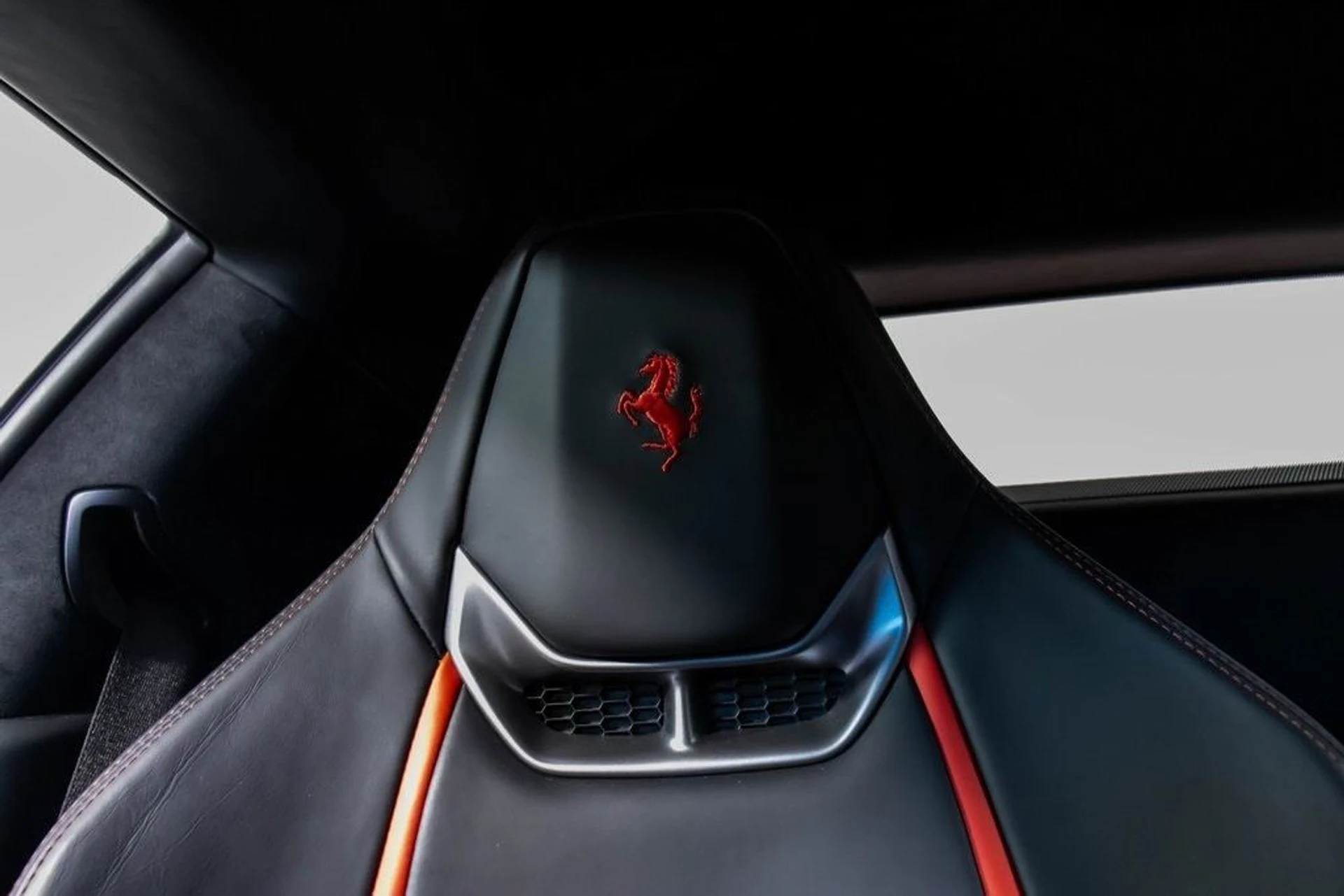 mph052_2659107653_3cd5041c6f58331787683d286875acfax_22e996659e