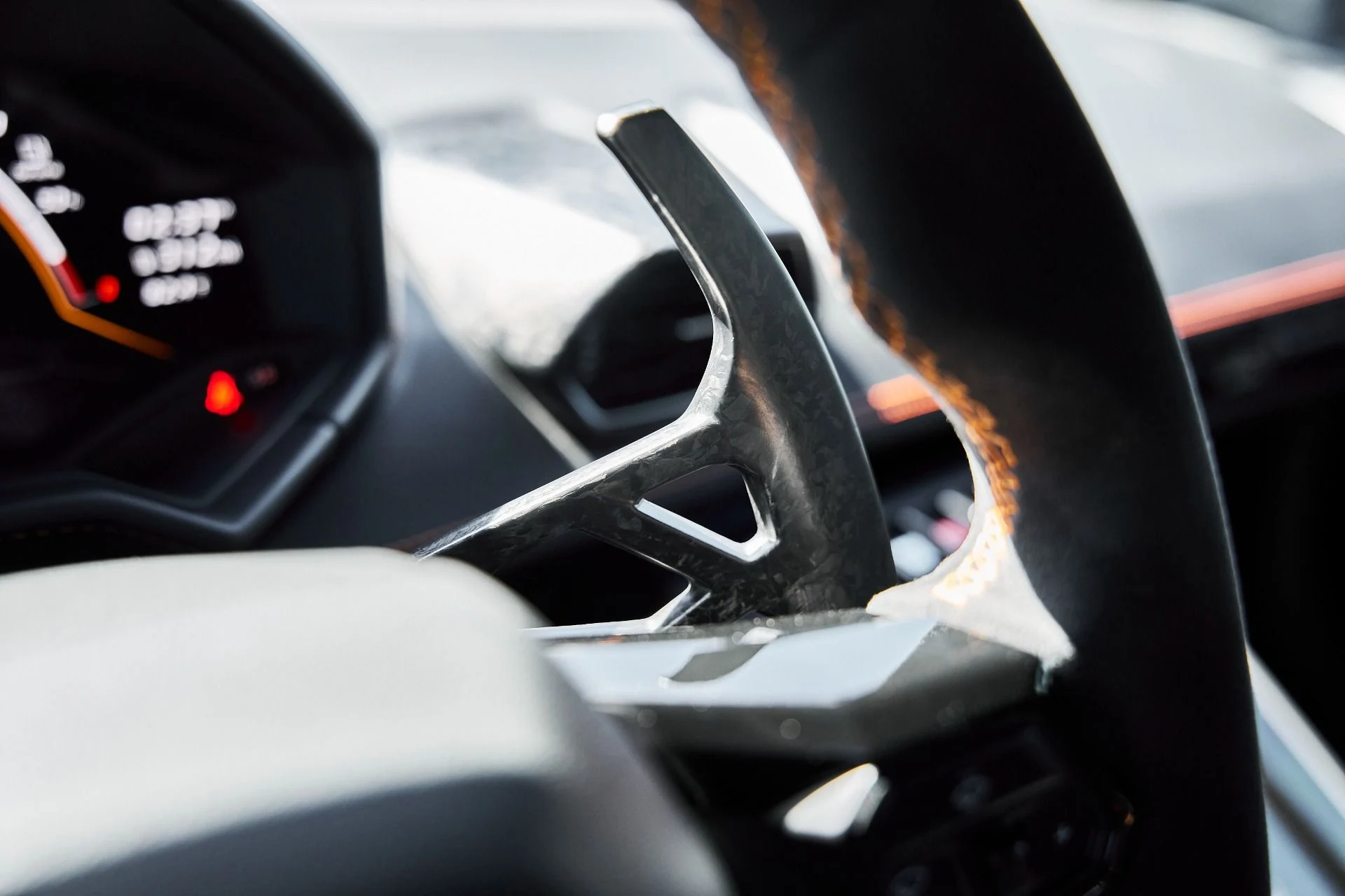 mph052_2678361189_Used_2020_Lamborghini_Huracan_EVO_Base_1777394859_11294e65de