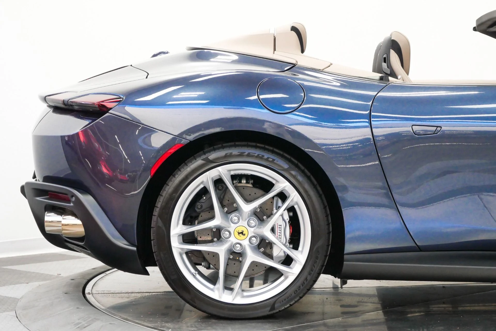 mph052_2690903777_Used_2025_Ferrari_Roma_Spider_As_New_Magneride_Suspension_Loaded_with_Tech_Options_1776957266_6a1712c415