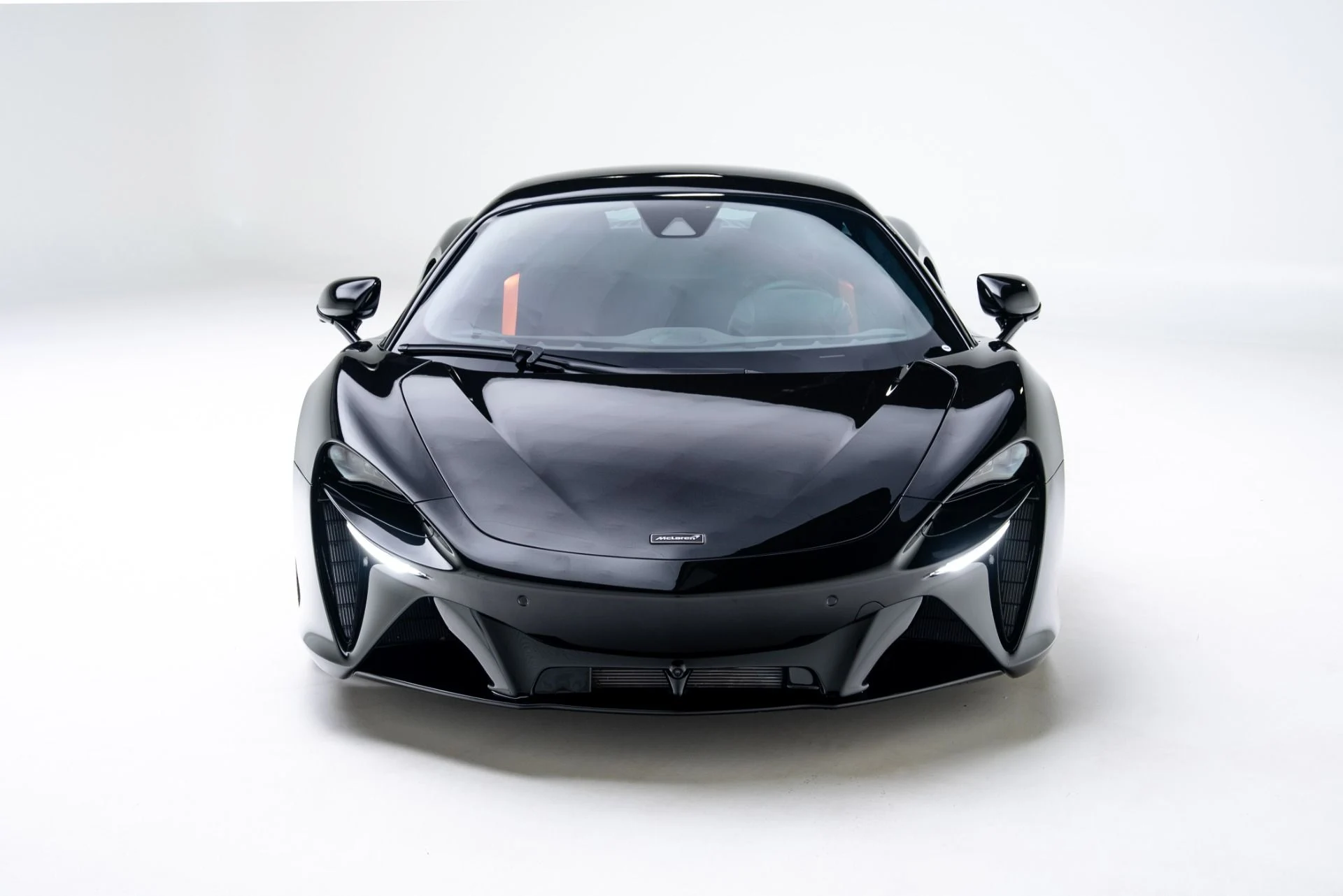mph052_2694476776_Used_2026_Mc_Laren_Artura_1770152503_fb46574e6d