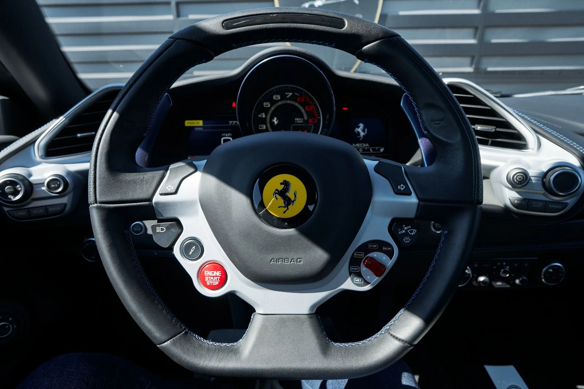 mph052_2695077267_Used_2018_Ferrari_488_GTB_Base_1759871590_2d9a9055f4