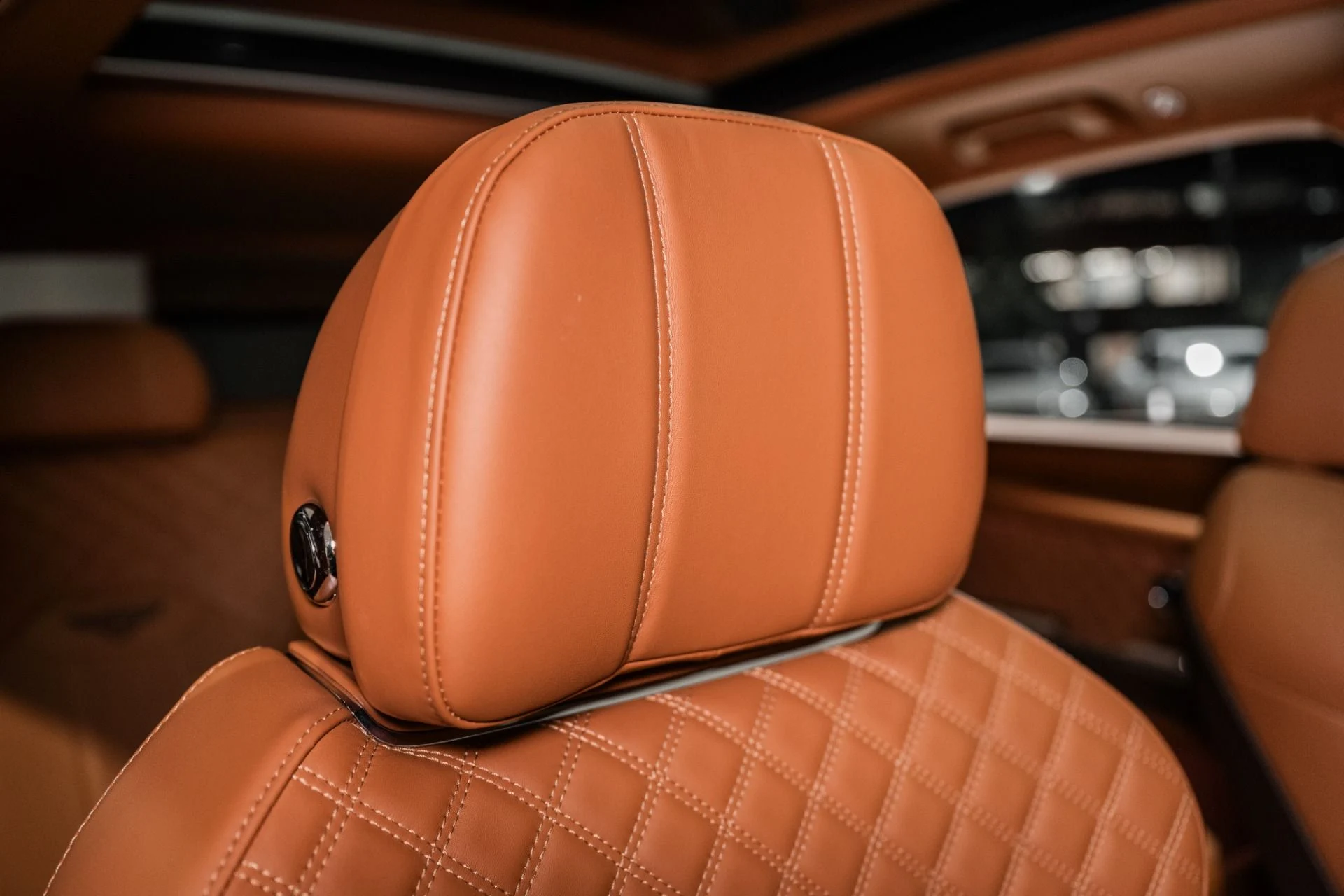 mph052_2707933084_Used_2022_Bentley_Bentayga_V8_1792247814_669157f922
