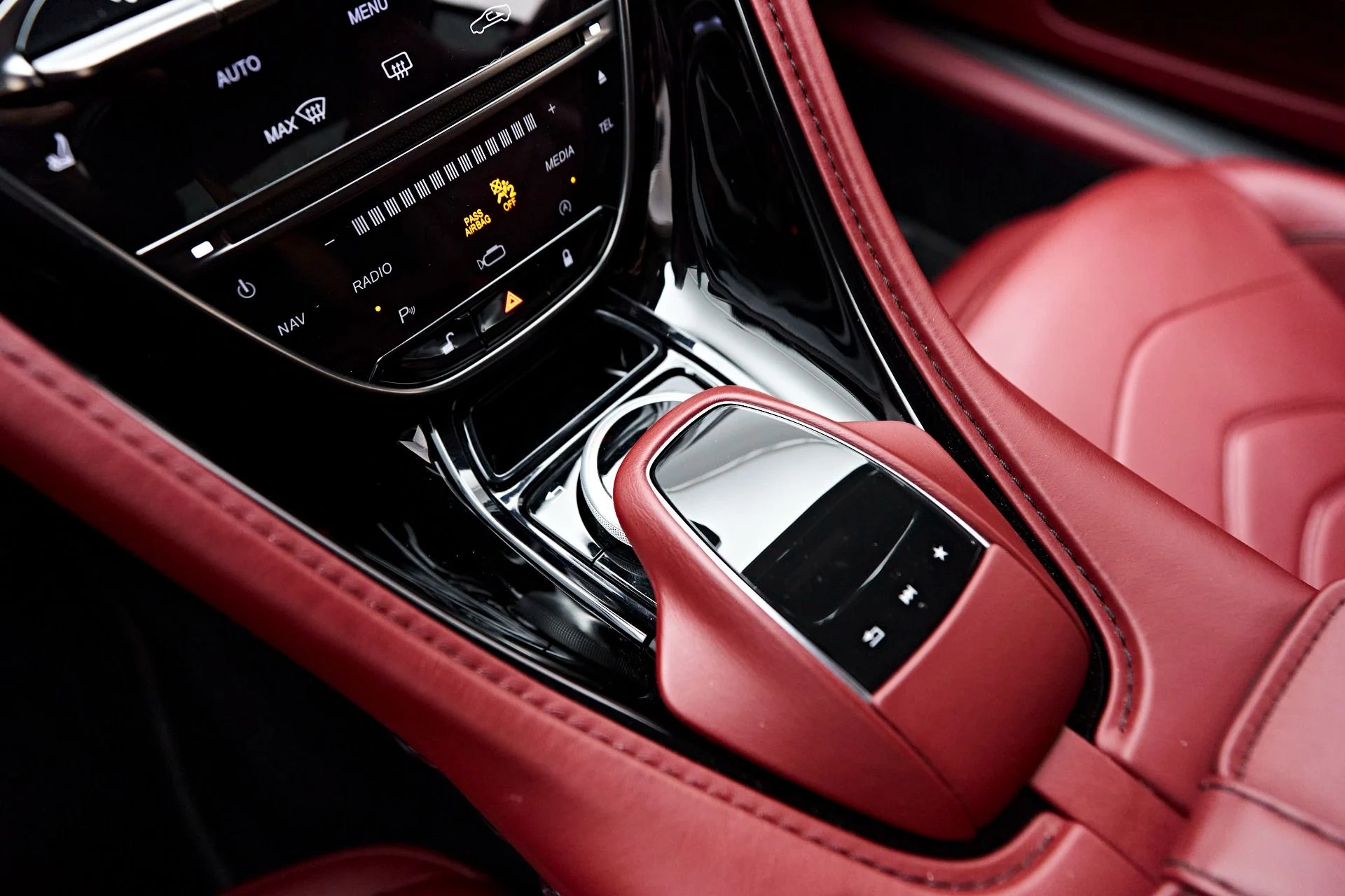 mph052_2723877701_Used_2021_Aston_Martin_DBS_Superleggera_1720056641_20555aa427