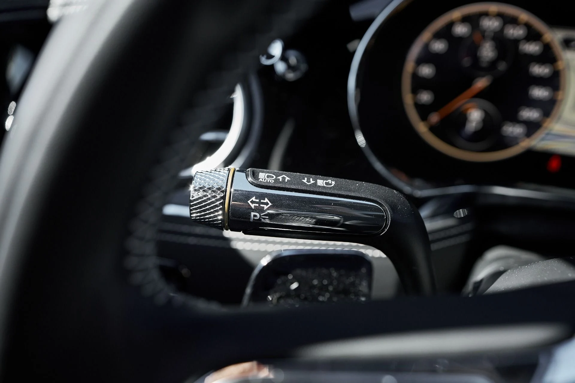 mph052_2732678743_Used_2024_Bentley_Flying_Spur_S_1761779961_52906c866d