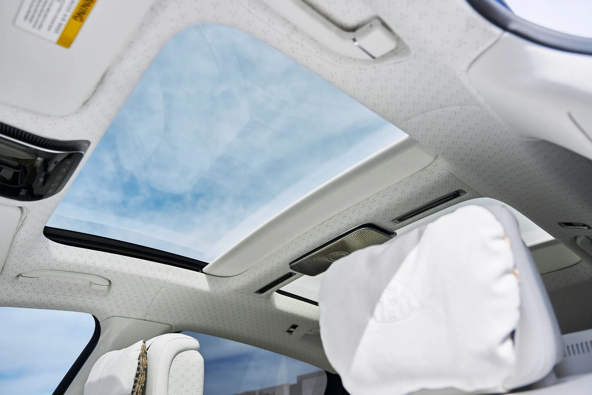 mph052_2736926114_Used_2023_Mercedes_Benz_S_Class_Maybach_S_680_1772678619_44b5720397