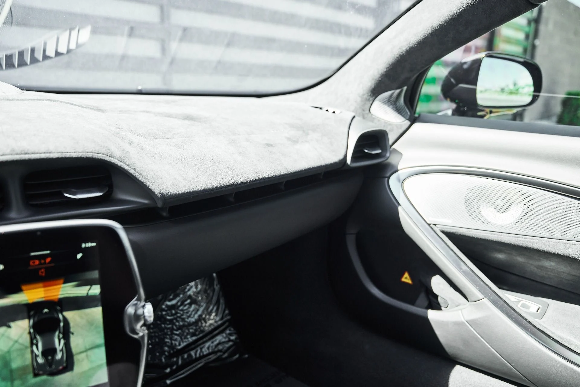 mph052_278928413_Used_2024_Mc_Laren_Artura_1774742277_eb1843fec3