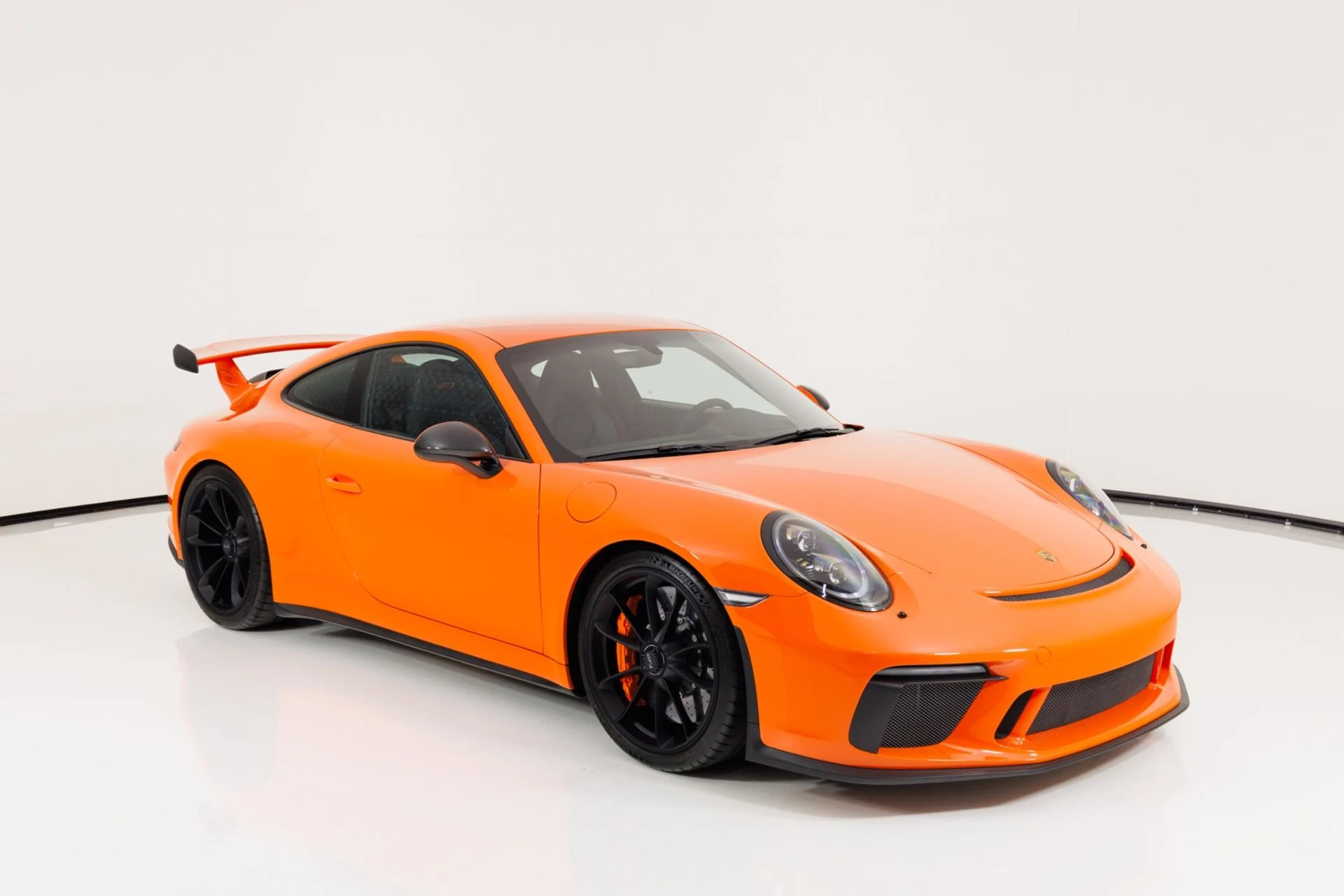 mph052_2804091684_Used_2018_Porsche_911_GT_3_1785880416_37b4f6c03c