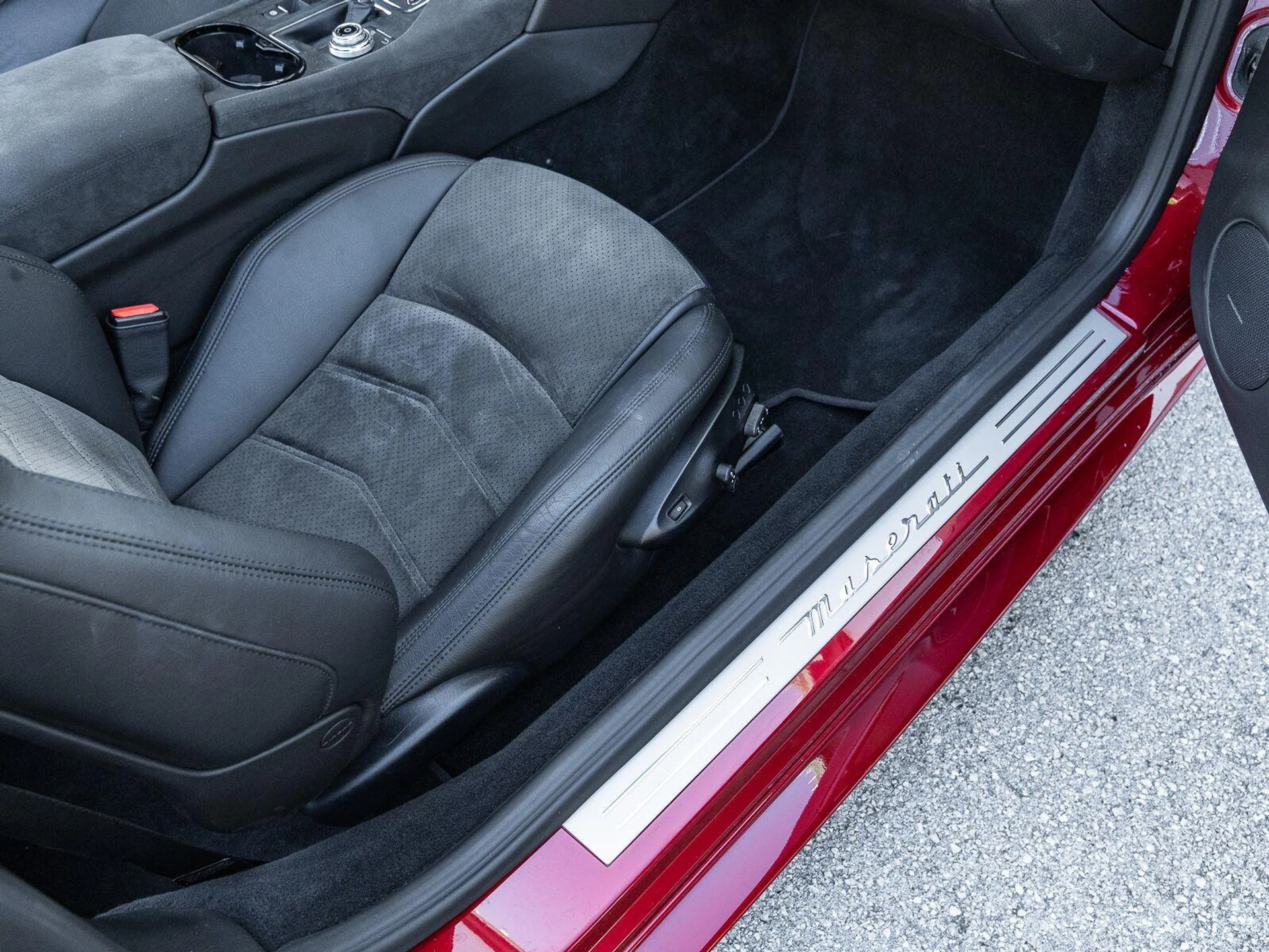 mph052_281765101_Used_2019_Maserati_Gran_Turismo_Convertible_Sport_1792433394_b73bf5a512