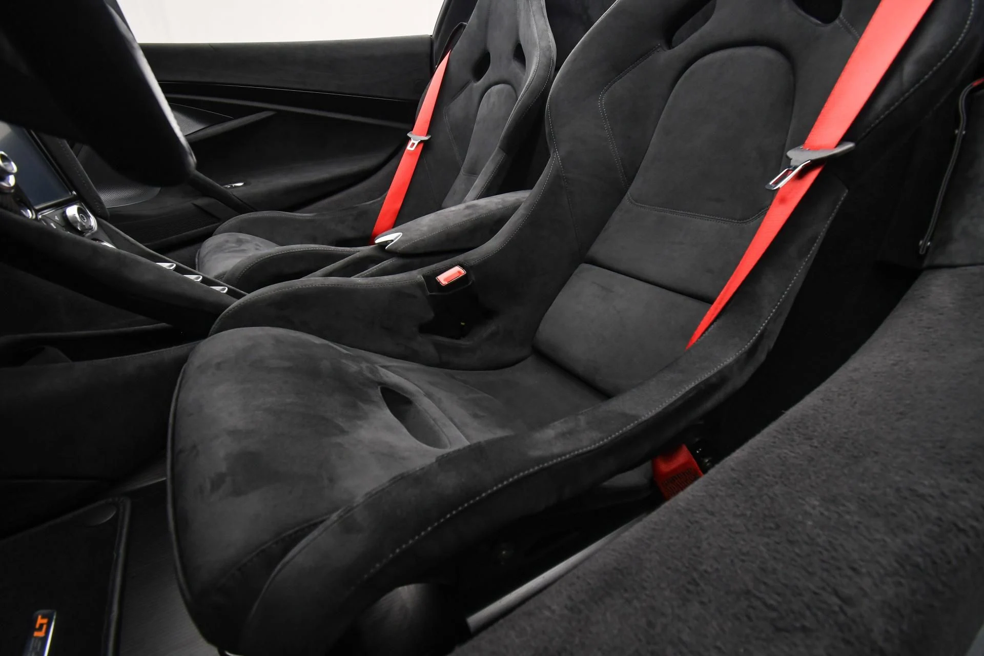 mph052_2824429695_Used_2022_Mc_Laren_765_LT_1755763839_539569039d