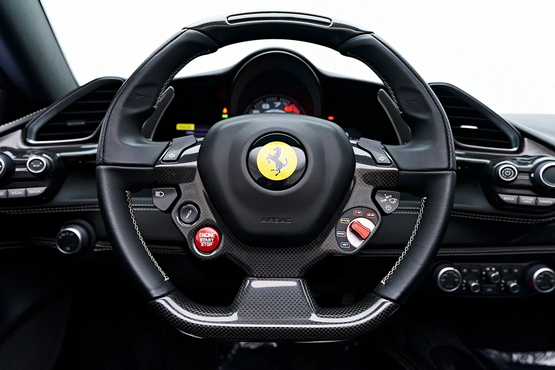mph052_2830131544_Used_2016_Ferrari_488_Spider_Base_1736016912_e239c47eae
