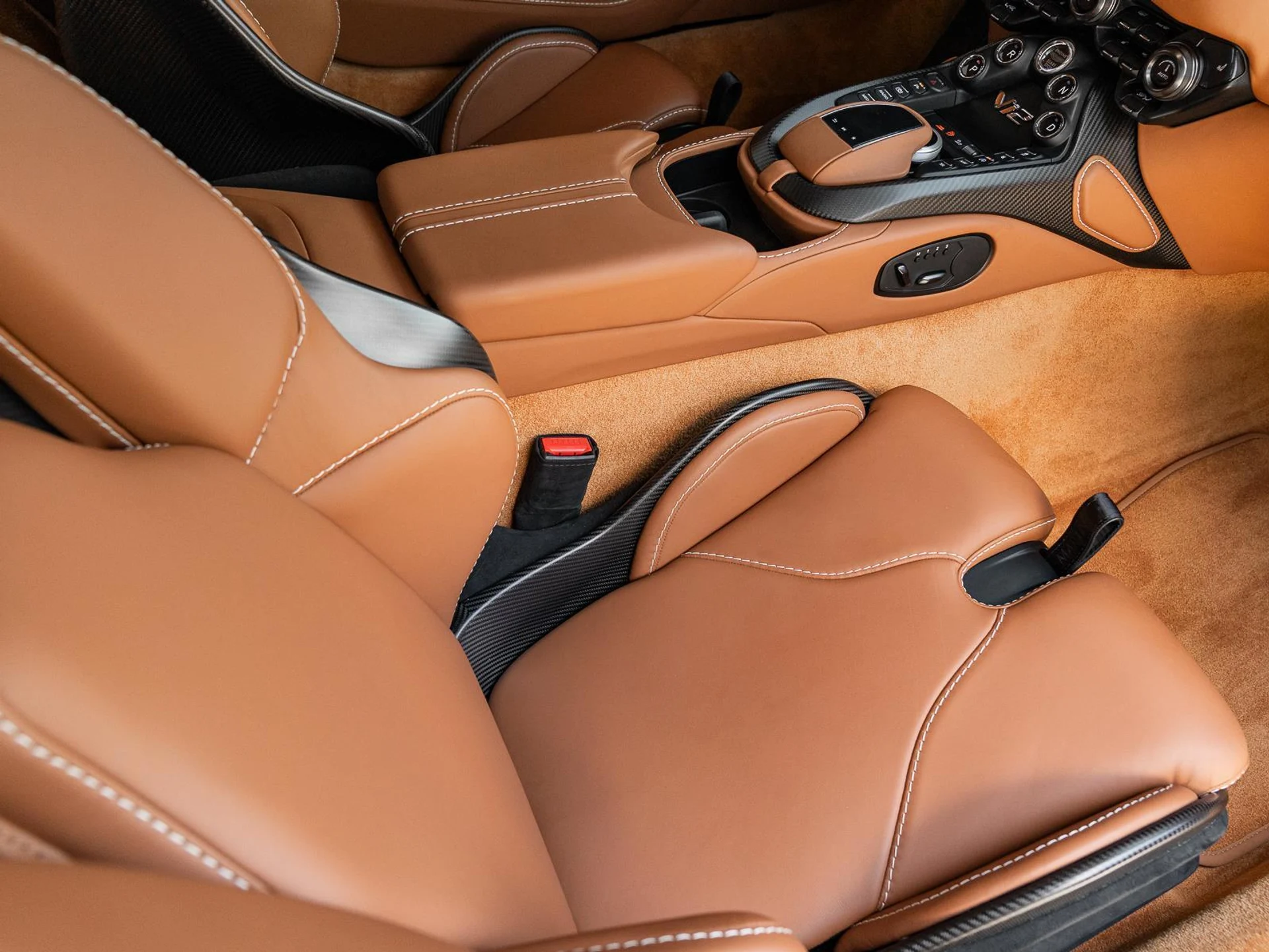 mph052_2838069692_Used_2023_Aston_Martin_Vantage_V12_1780952631_19f6cb19b6