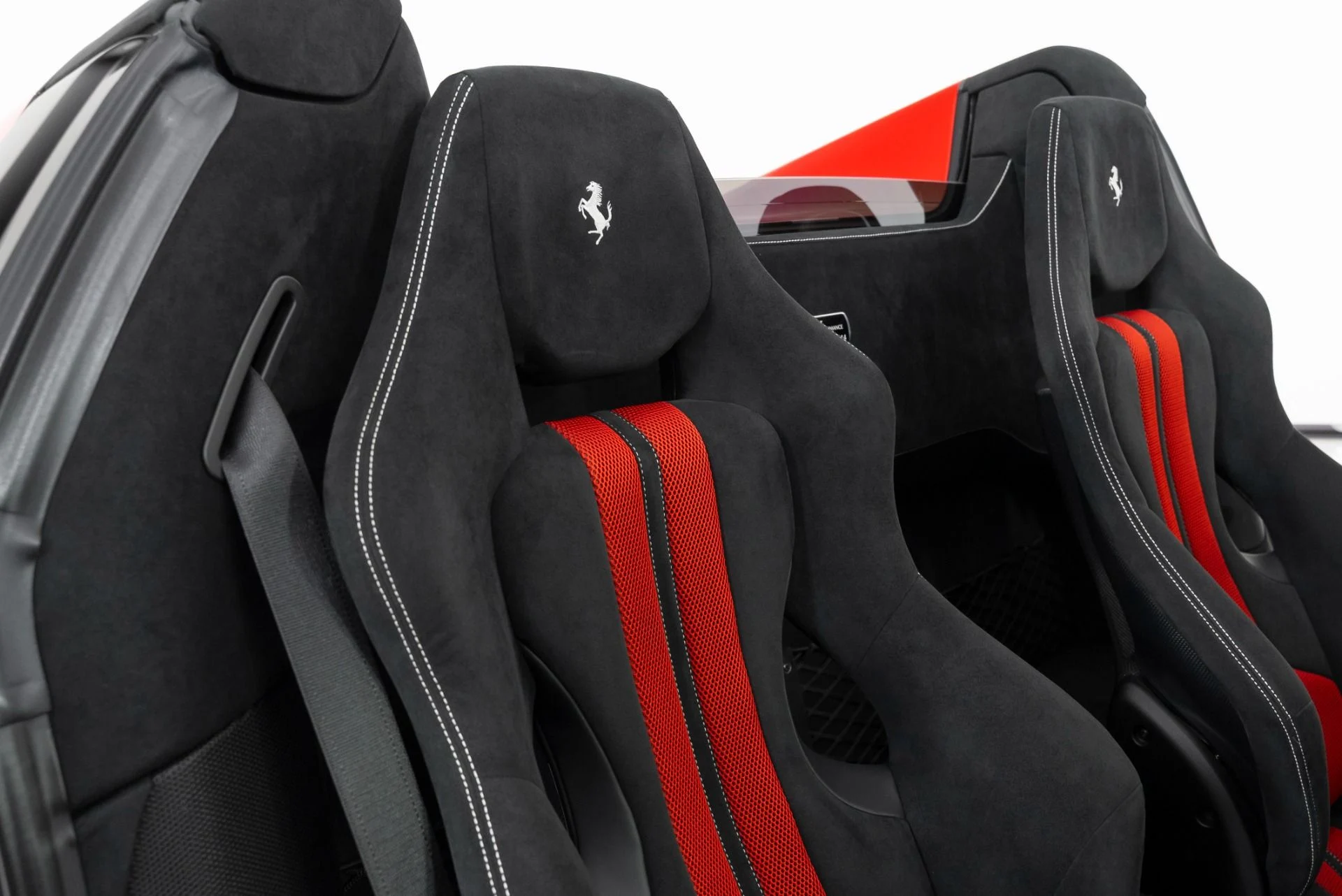 mph052_2849489517_Used_2015_Ferrari_458_Speciale_Aperta_1760122878_1d4cb3532e