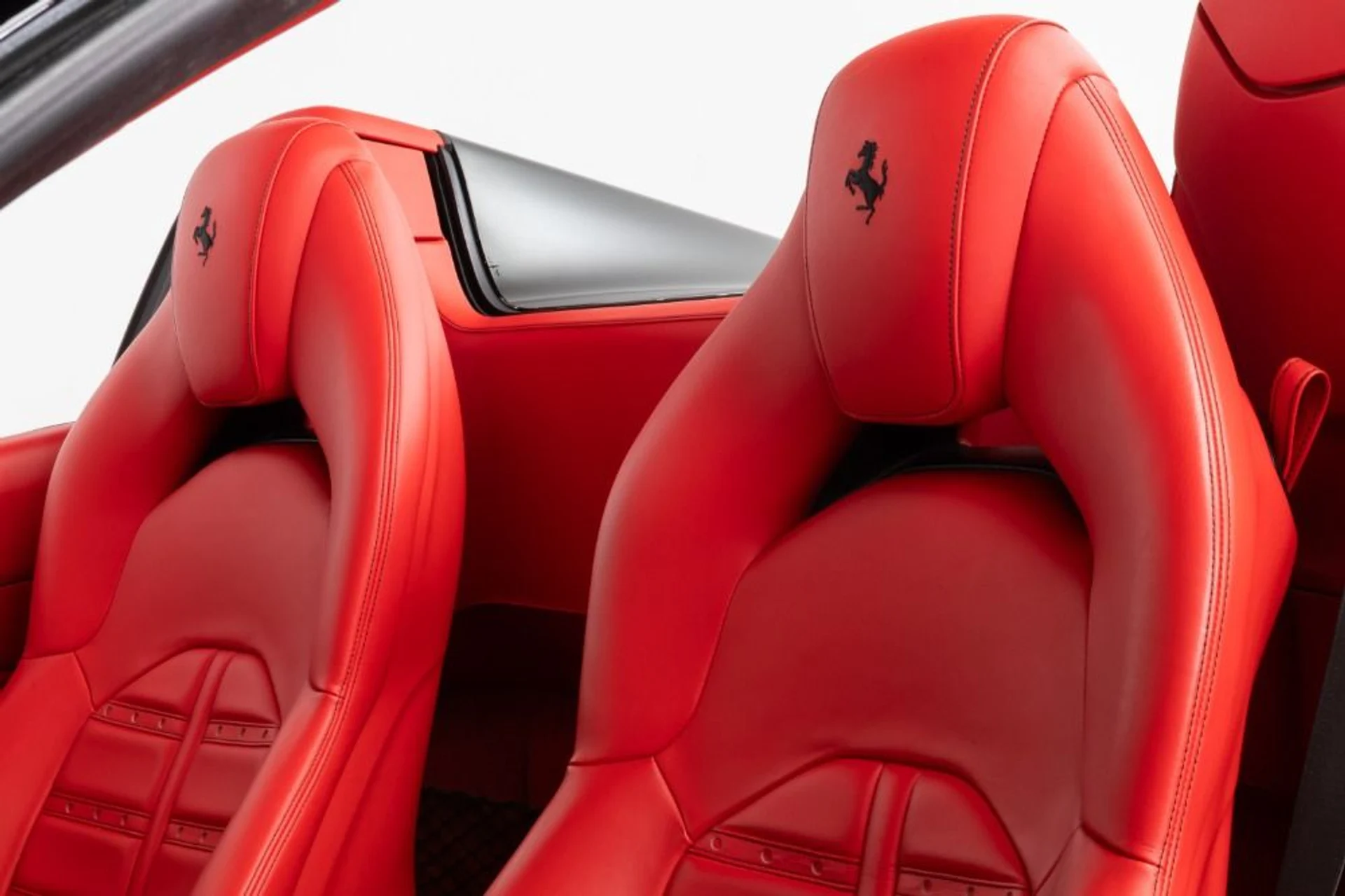 mph052_2882378529_Used_2021_Ferrari_F8_Spider_2612bf0d98