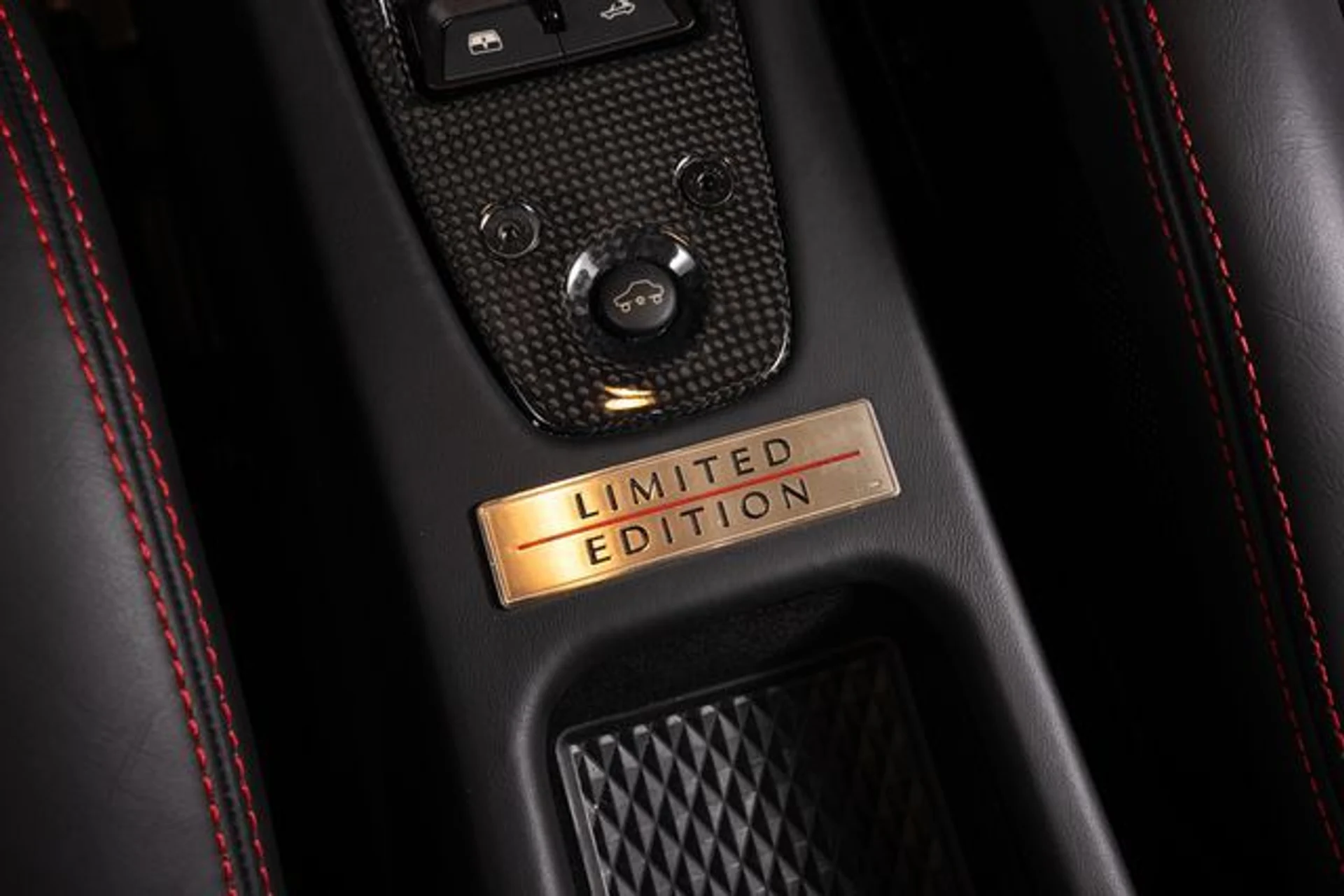 mph052_2892444707_e54290564bd7031fae5cf419f61463d1x_a8834709c3