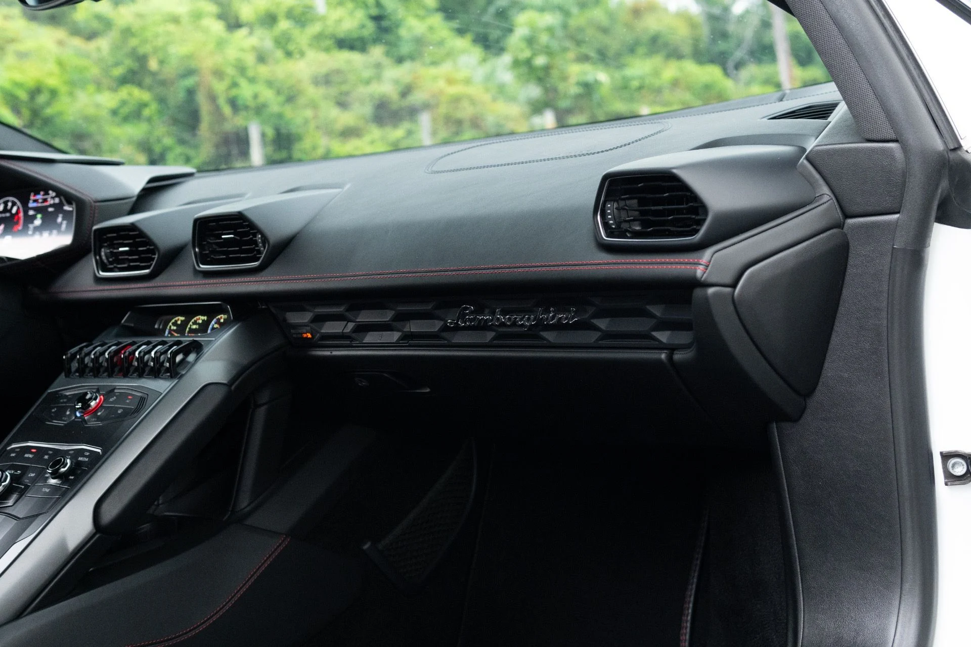 mph052_2900659076_Used_2016_Lamborghini_Huracan_LP_580_2_1778629785_31027d8c2e