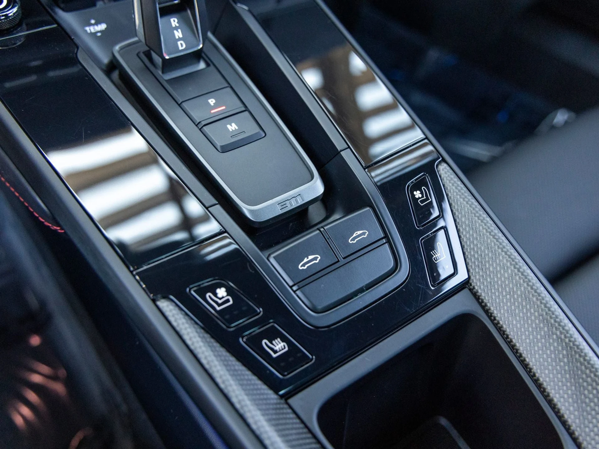 mph052_290086436_53_65bec3a4c0