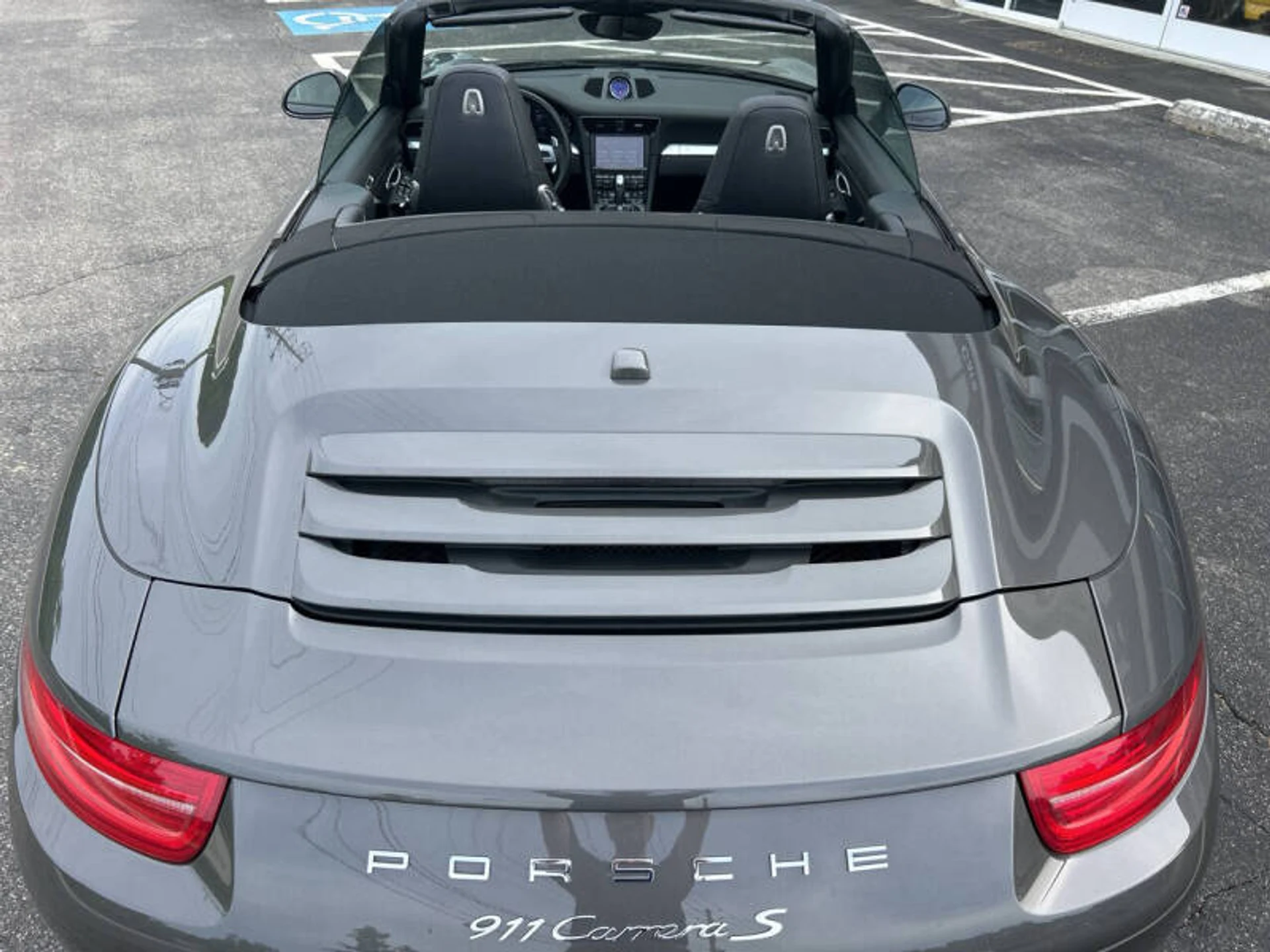 mph052_2922302475_2016_porsche_911_carrera_s_2dr_convertible_ea0147a909