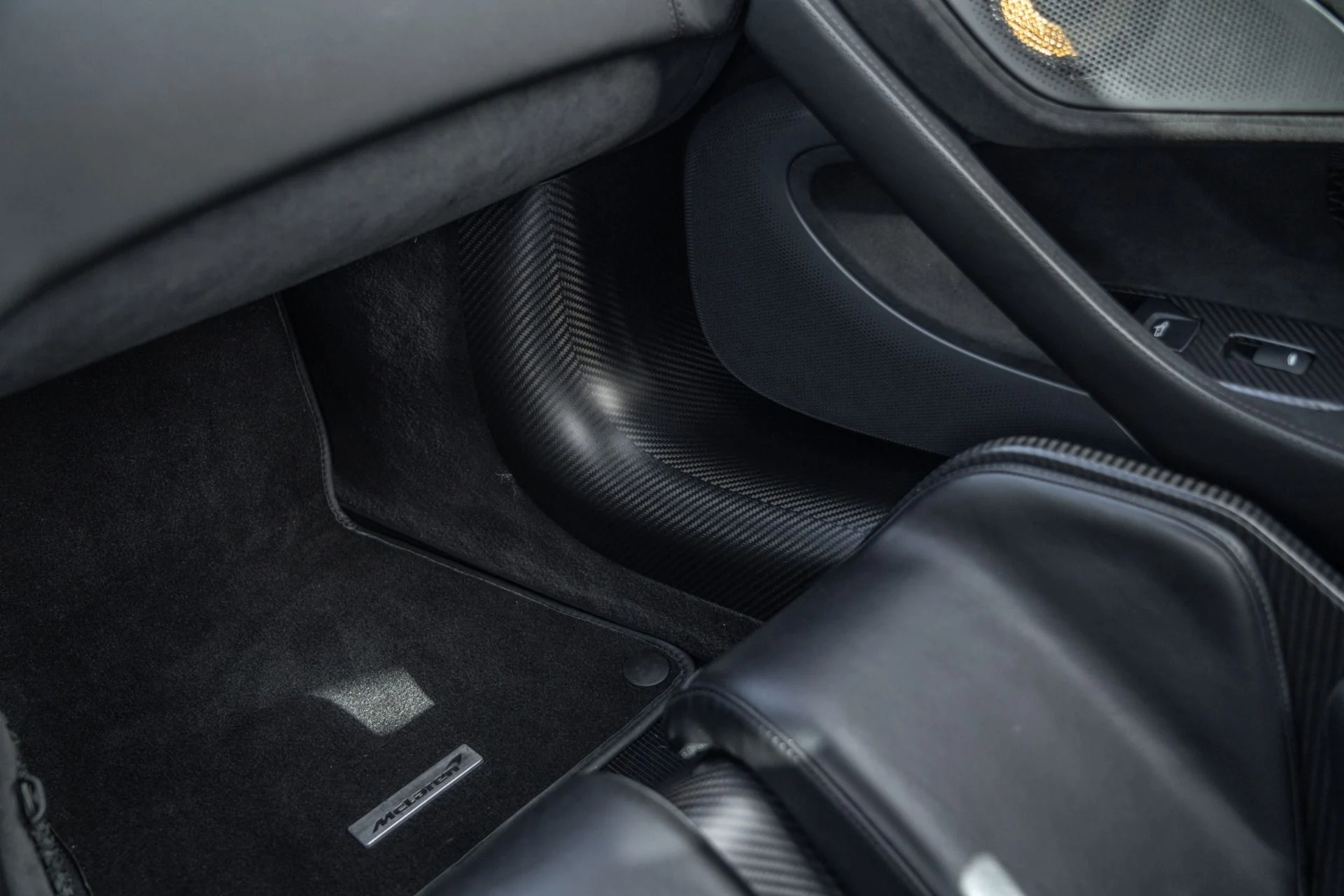 mph052_295297004_Used_2019_Mc_Laren_600_LT_1760376119_0611fe94b7