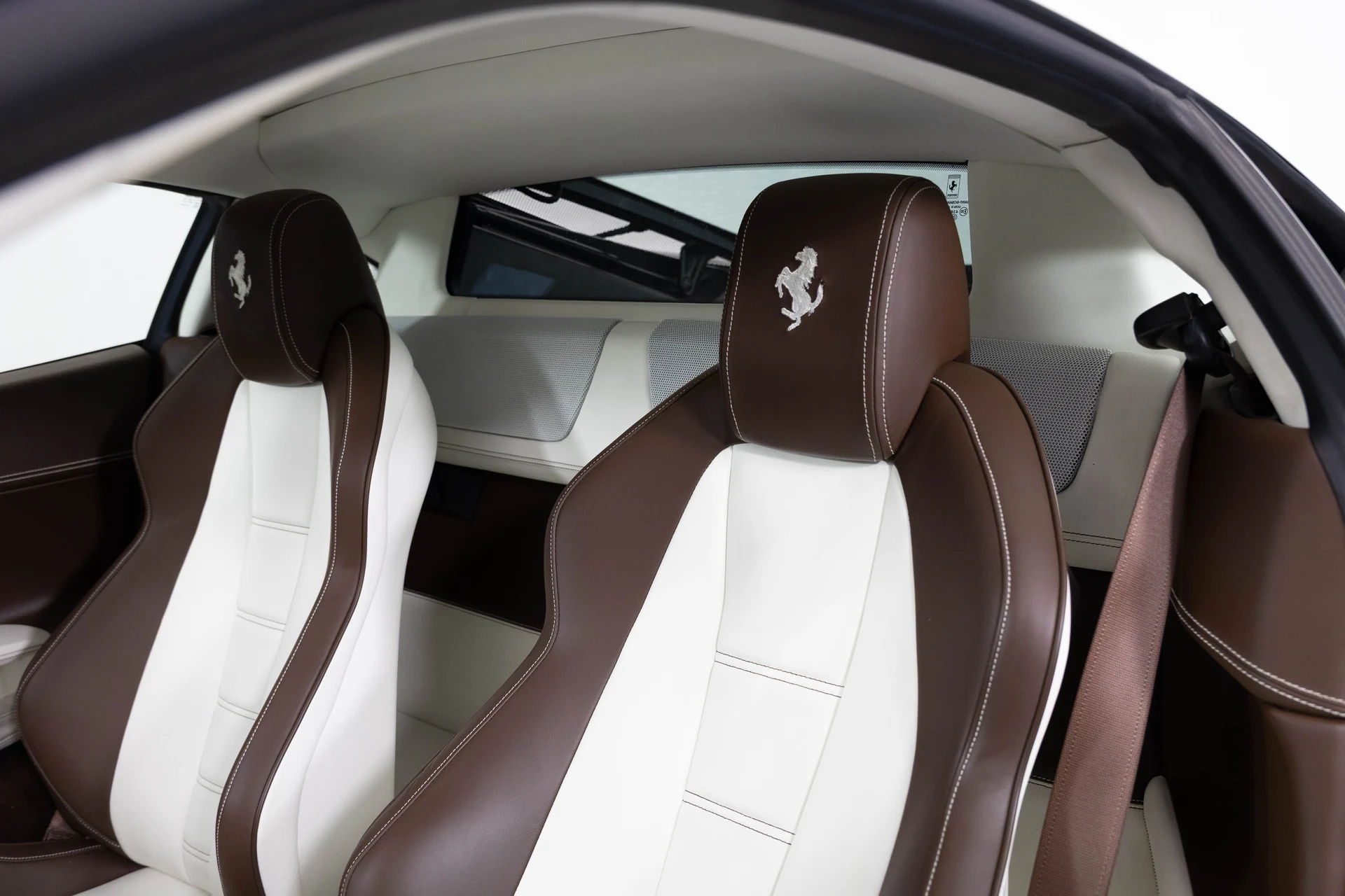 mph052_2953196735_b2c694a6a0d402dd855e5e861fe5d5e0_3dac3e6375