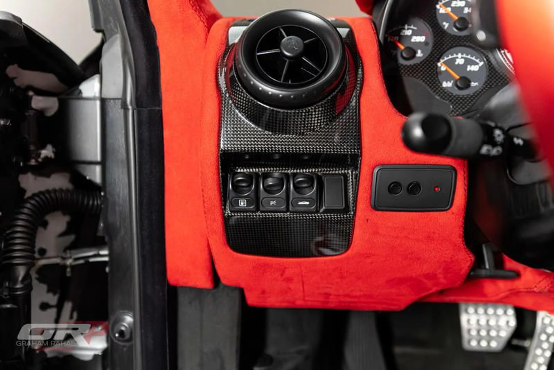 mph052_2973170612_84_CF_2_F36_345_E_43_A1_8_AAE_B41_E10427_D04_368b1b1395