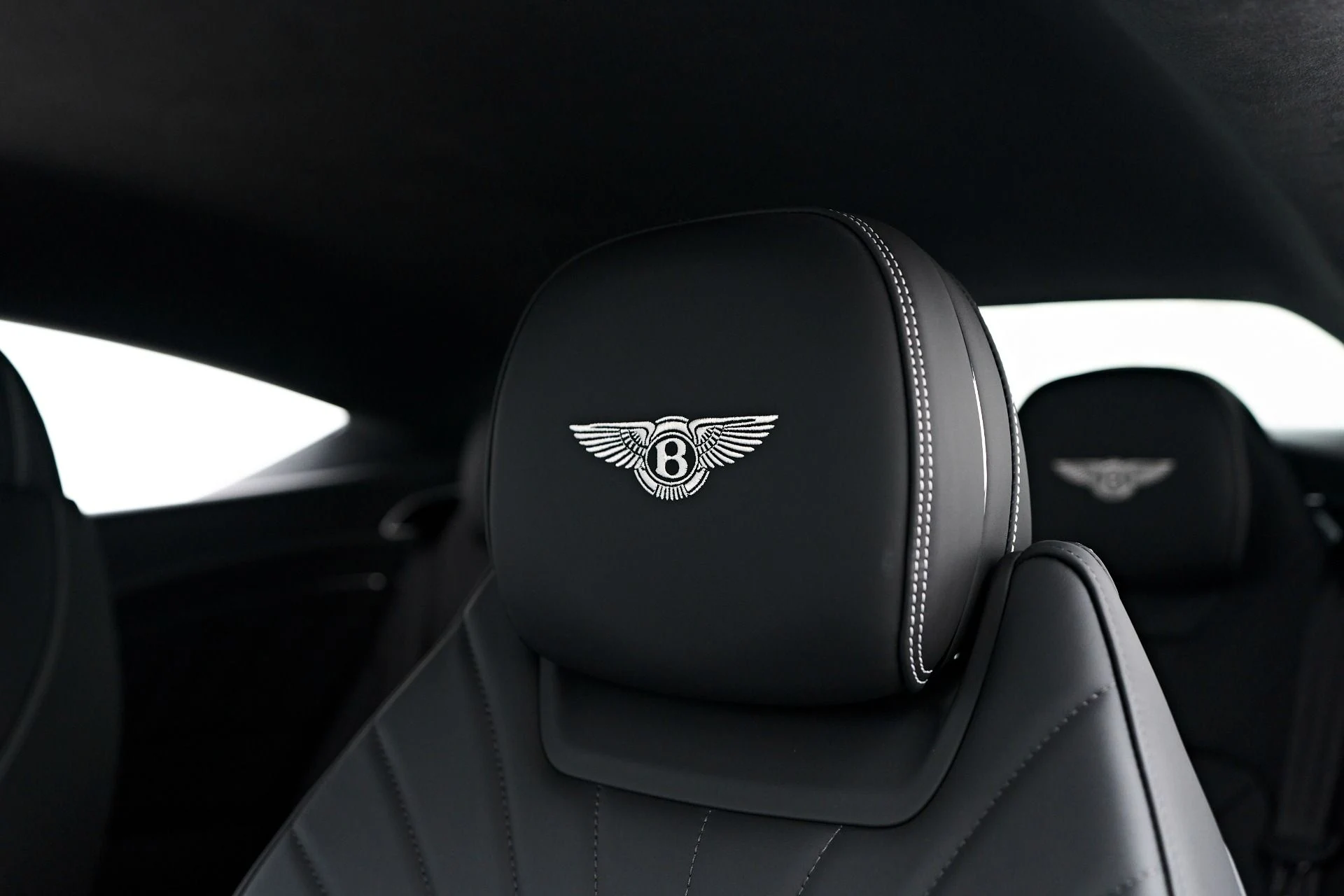 mph052_2981842038_Used_2024_Bentley_Continental_GT_V8_1757448267_abe61e37a2