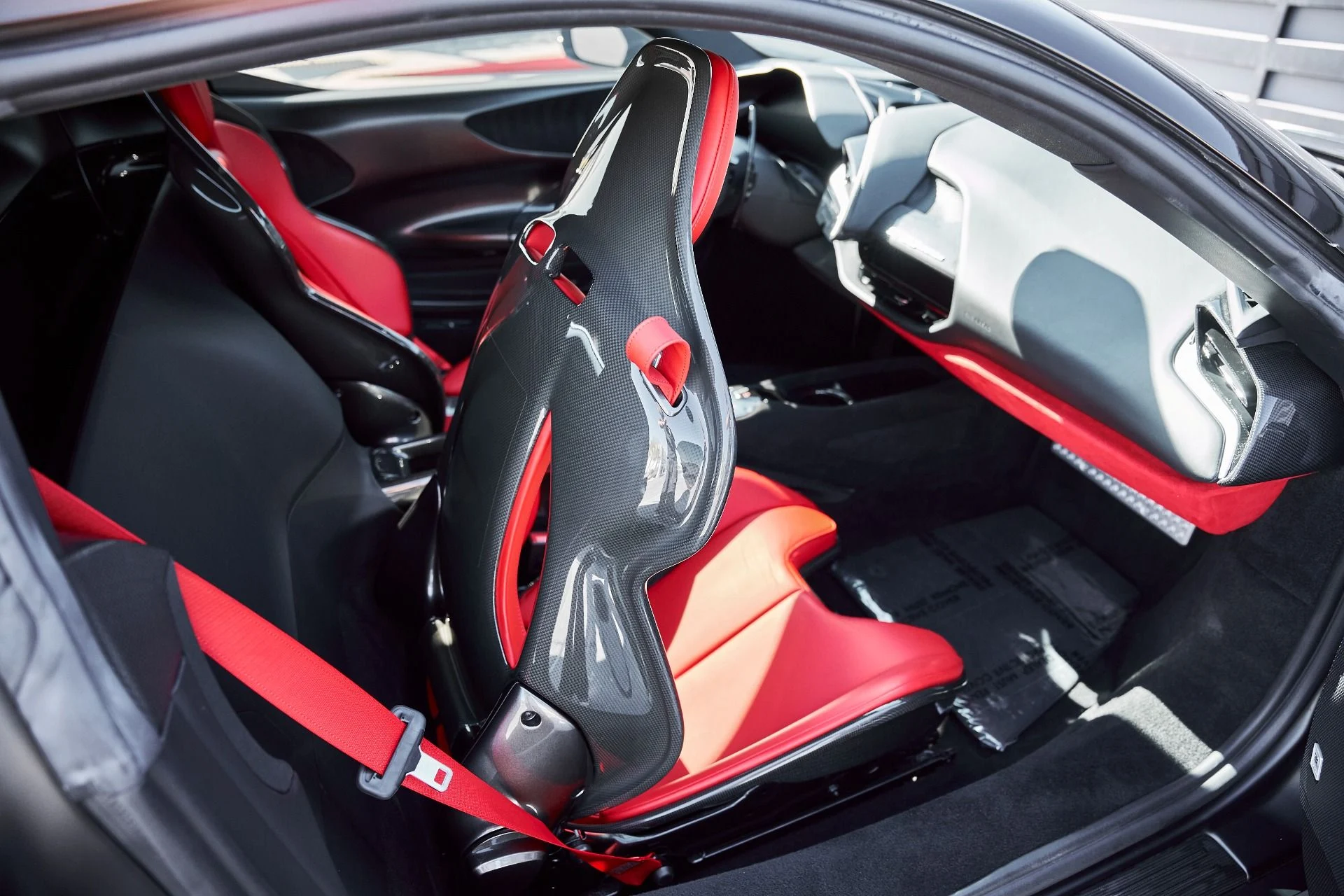 mph052_3004959814_Used_2023_Ferrari_SF_90_Stradale_Base_1772922952_e51e6072ba