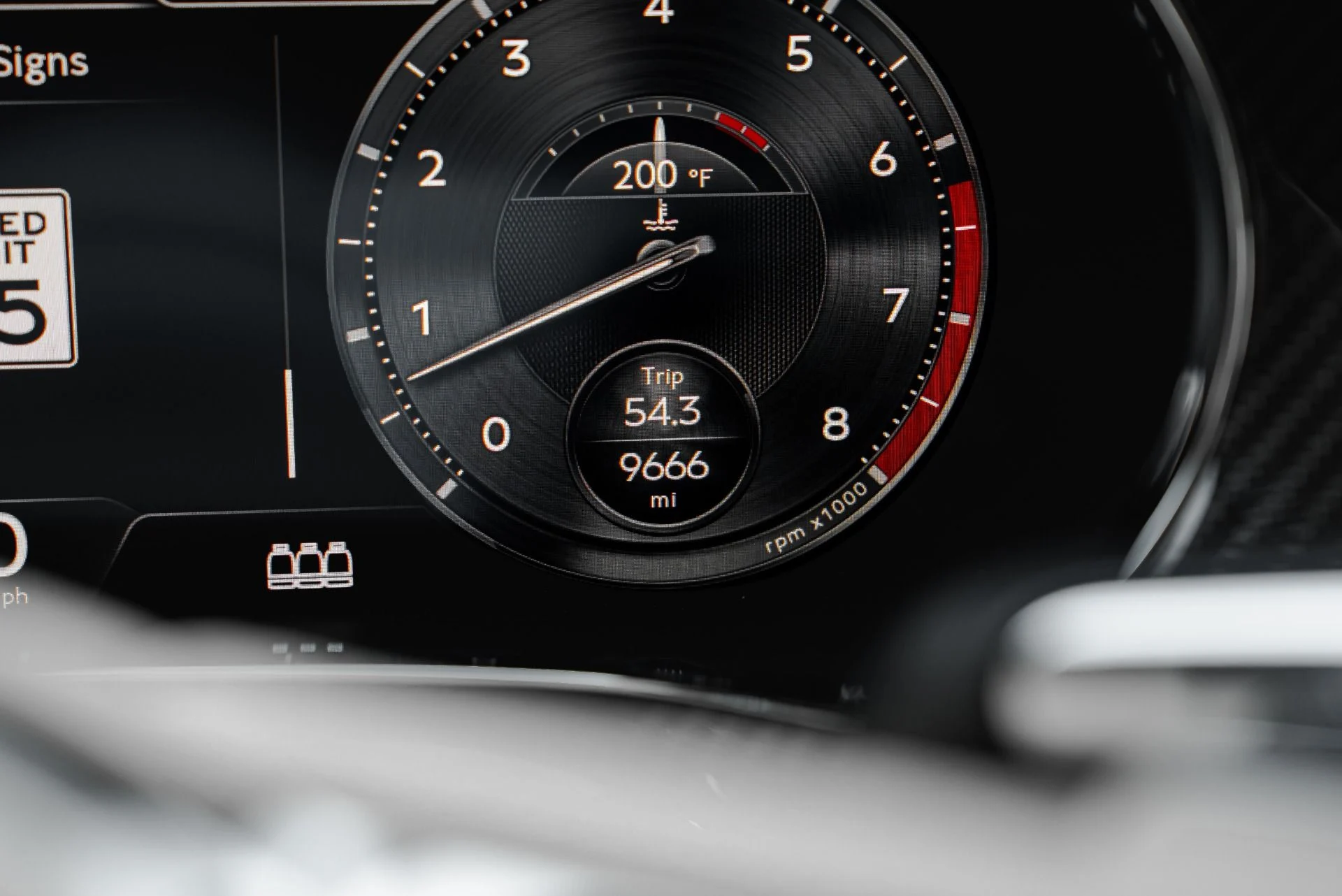 mph052_3011333790_Used_2024_Bentley_Flying_Spur_Speed_1793378307_64bbe446d5
