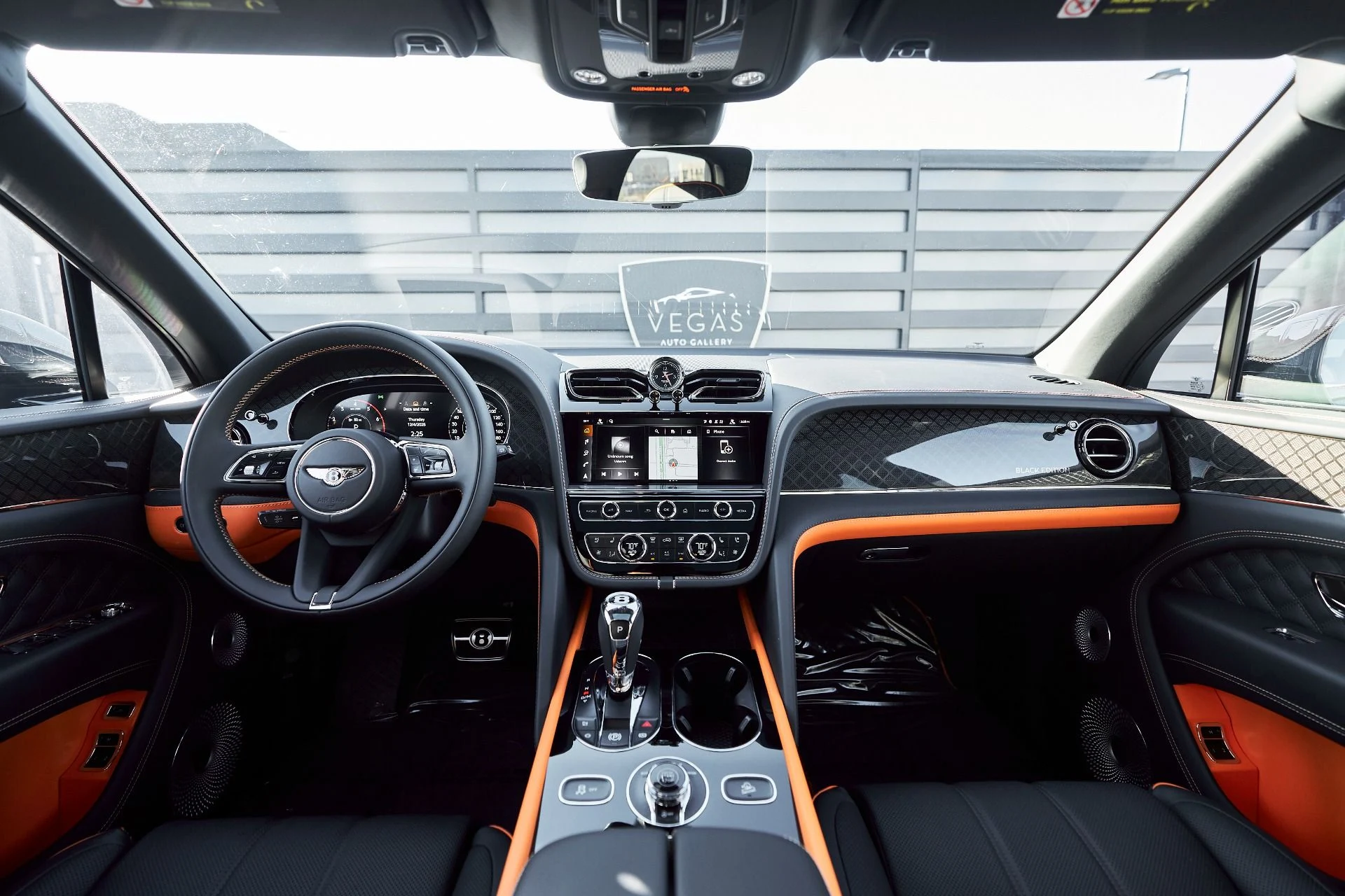 mph052_3039465872_Used_2025_Bentley_Bentayga_S_Black_Edition_1764904243_105ca053d6