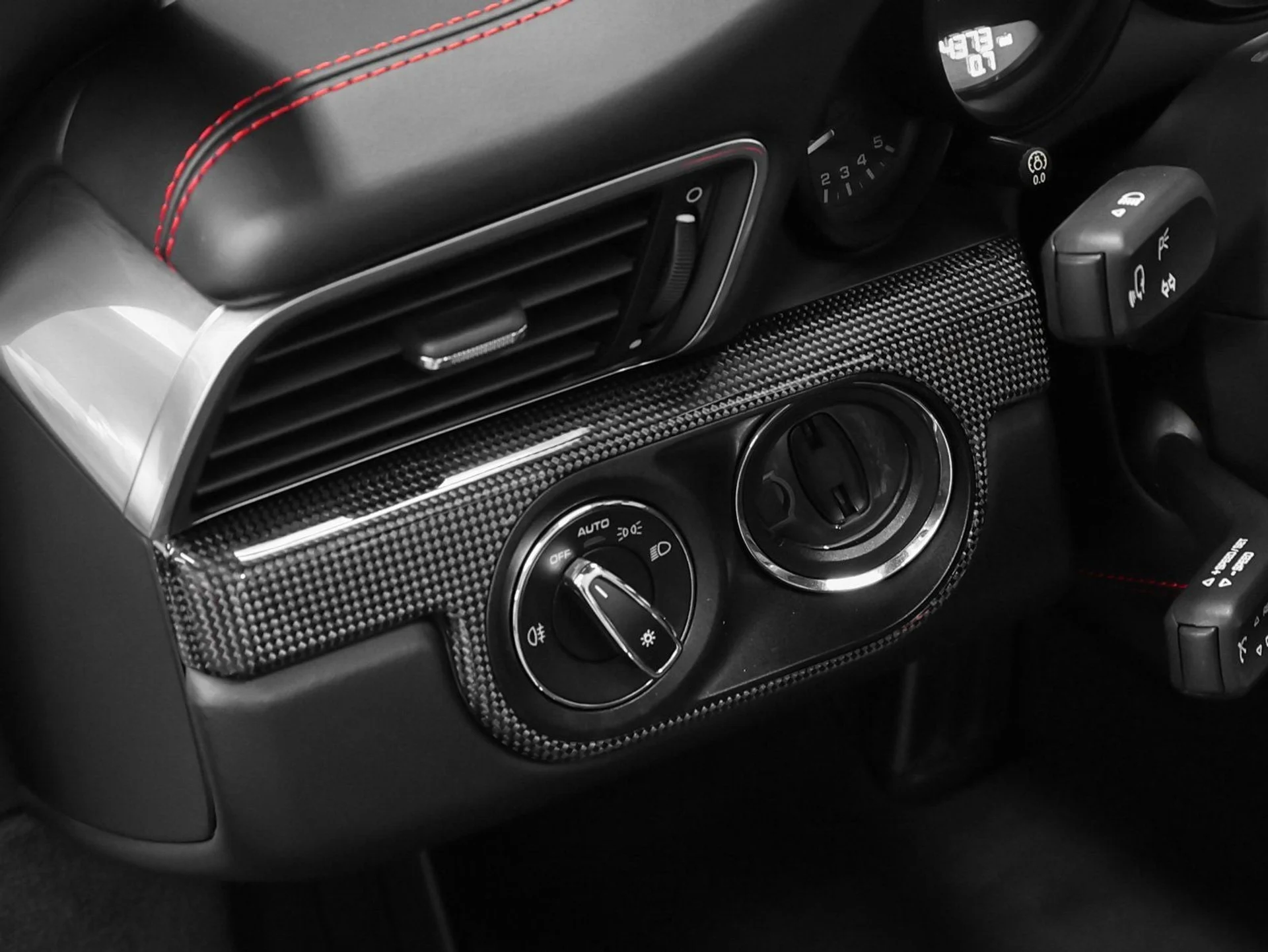 mph052_304888379_53_ef5d678837