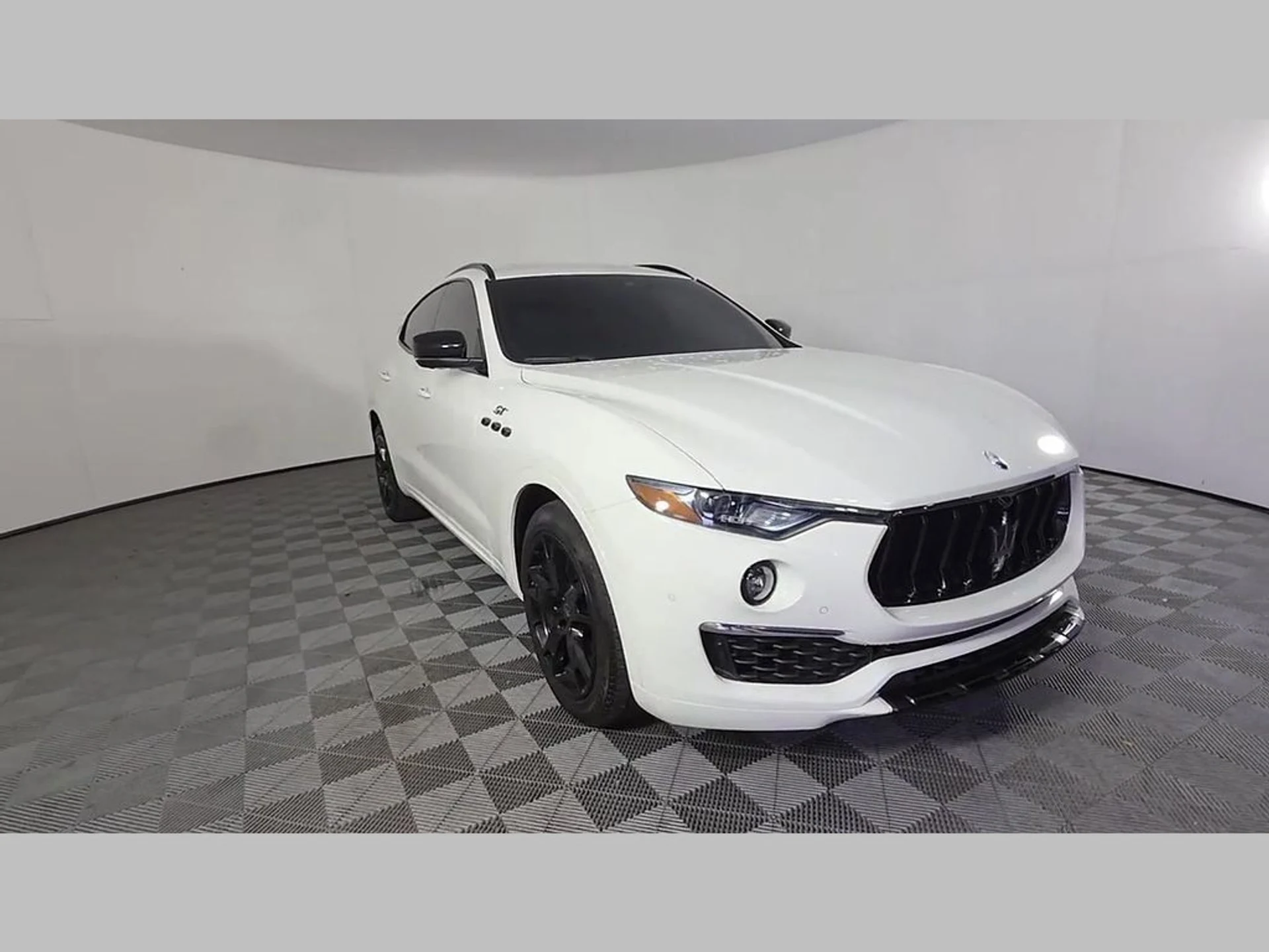 mph052_3058823989_34e563c8cf5efd32a17584fa260c7f68_9222521f4c