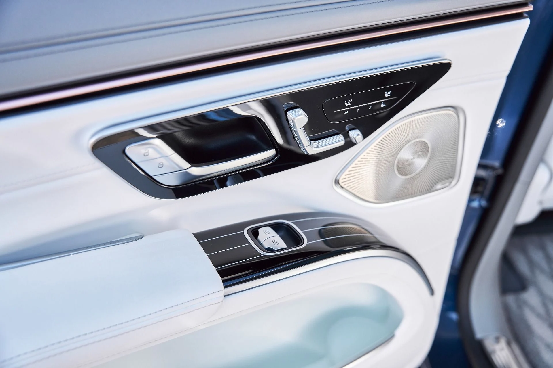 mph052_3060681126_Used_2024_Mercedes_Benz_EQS_Maybach_EQS_680_1766455934_f93ba3da69