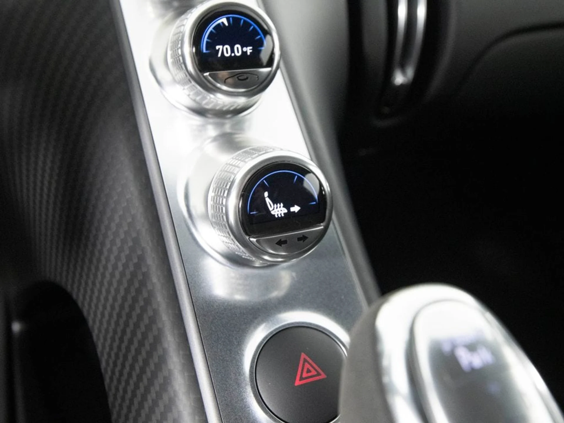 mph052_3064538573_e153939136b516f5a61828a576e6d781x_e35ad5e8bc