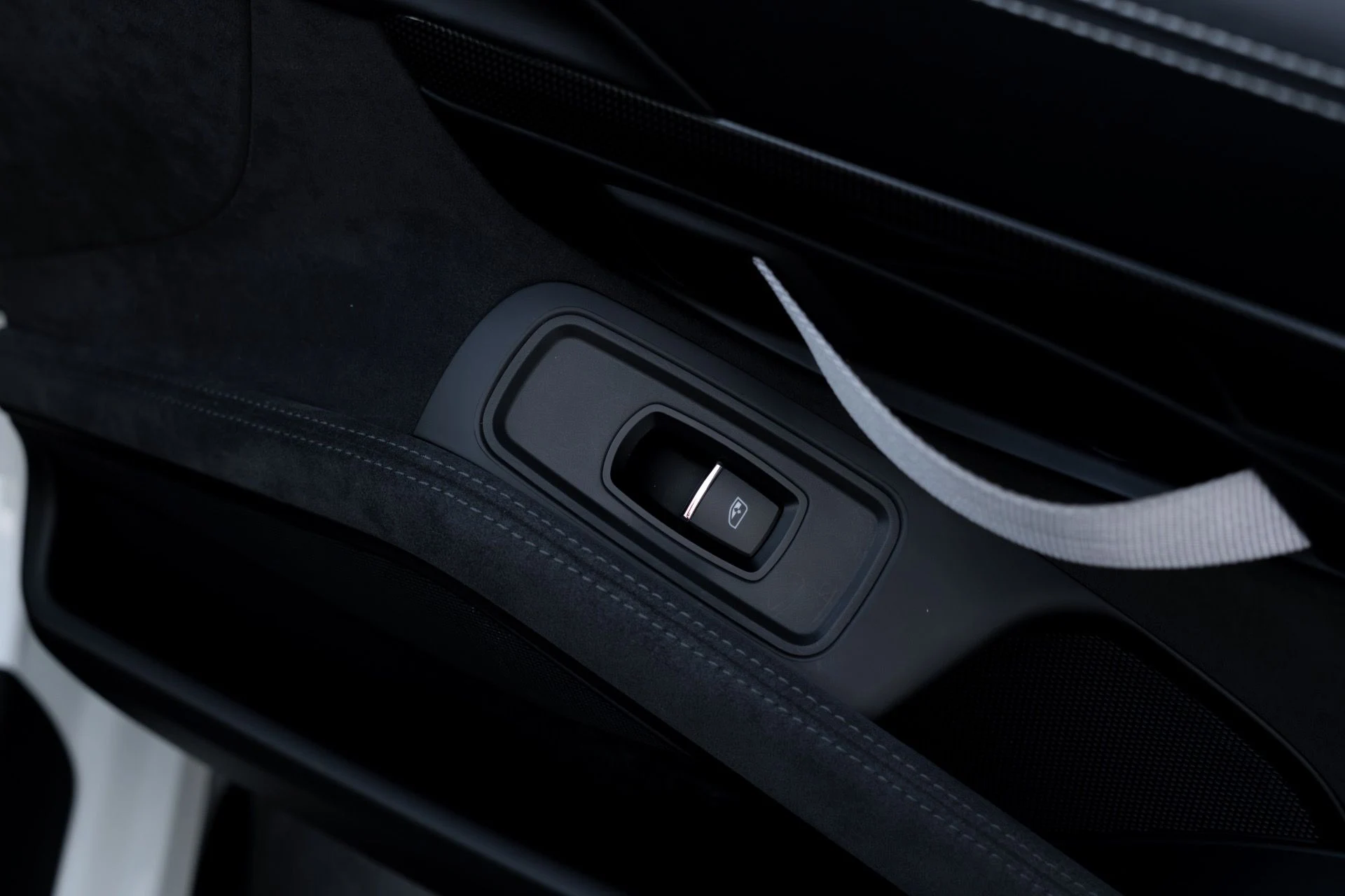 mph052_3070439572_Used_2016_Porsche_911_GT_3_RS_1761756649_8751e01731