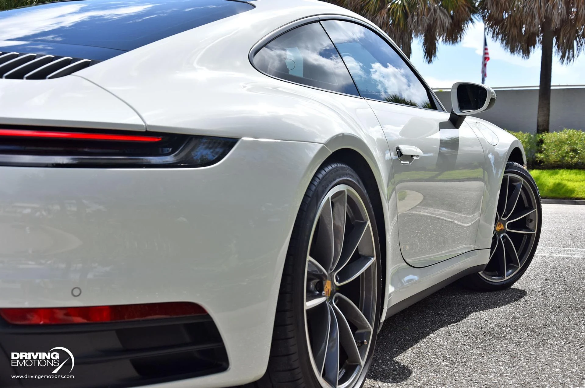 mph052_3081500091_865_p53_l_e526d391ba