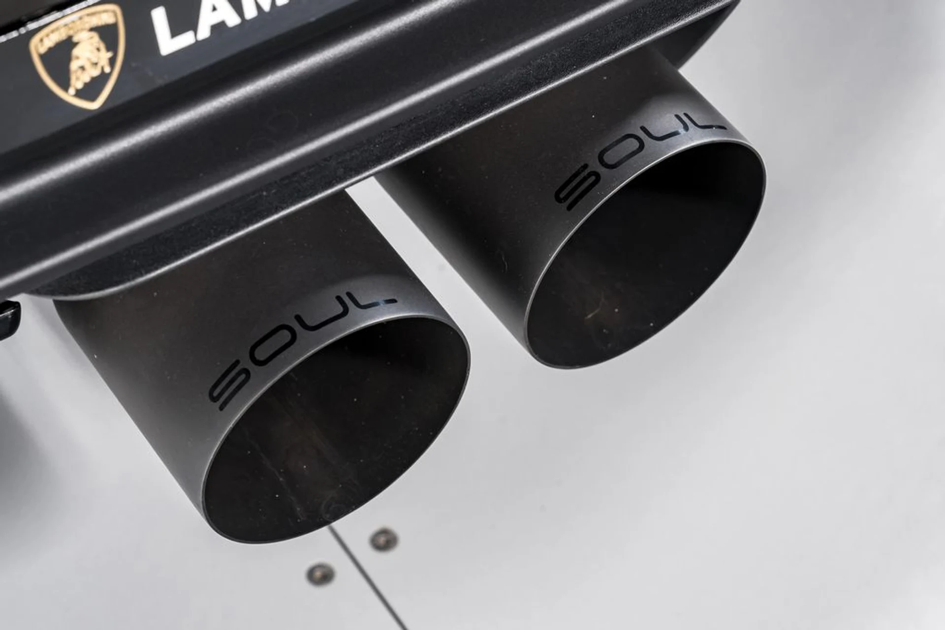 mph052_3085585089_66ff9d4894b5ffe6a2a923543152835bx_fbc9476239