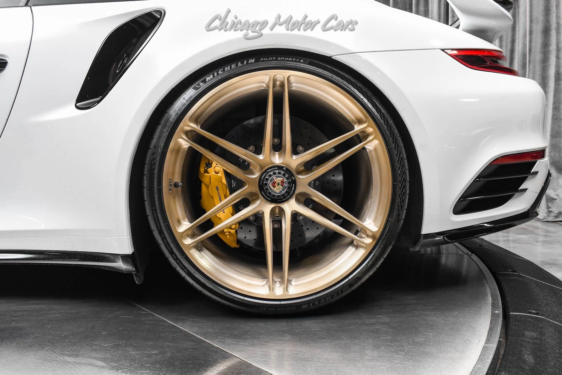 mph052_312387391_13124_p53_l_c7b630e93b