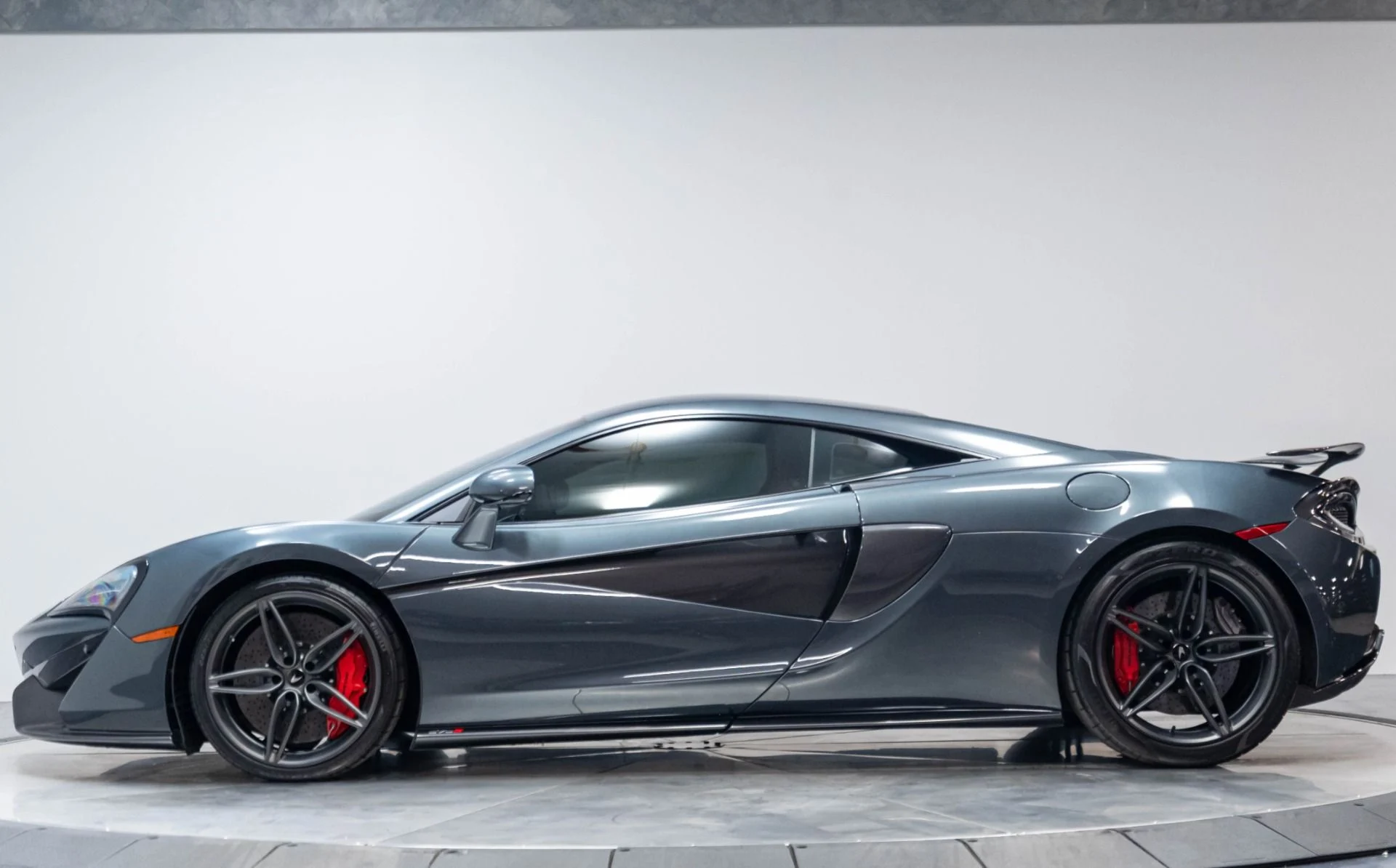 mph052_3136348734_Used_2019_Mc_Laren_570_S_1783628285_2872e48123