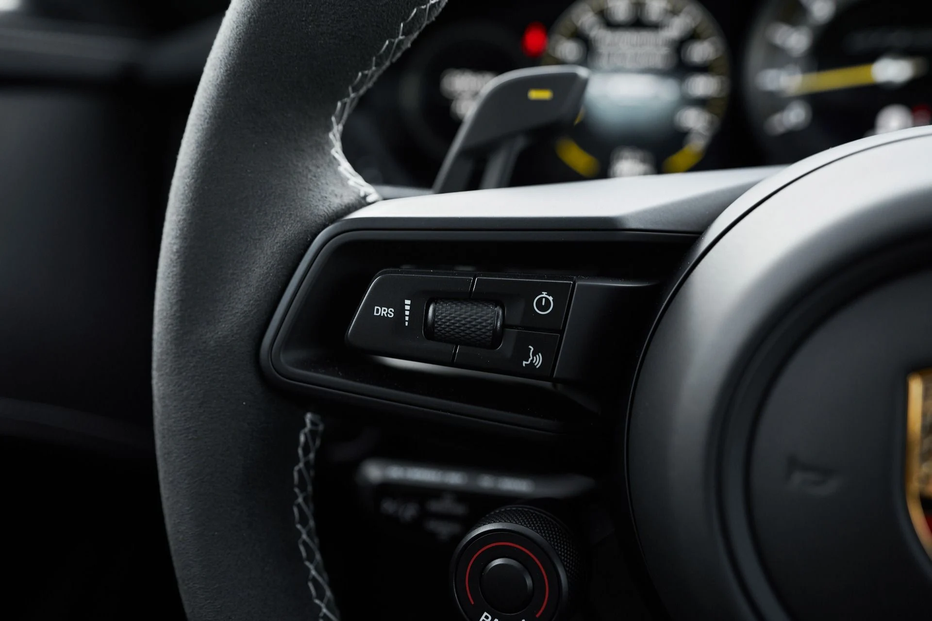 mph052_3147518581_Used_2025_Porsche_911_GT_3_RS_1762914503_13836bbe25