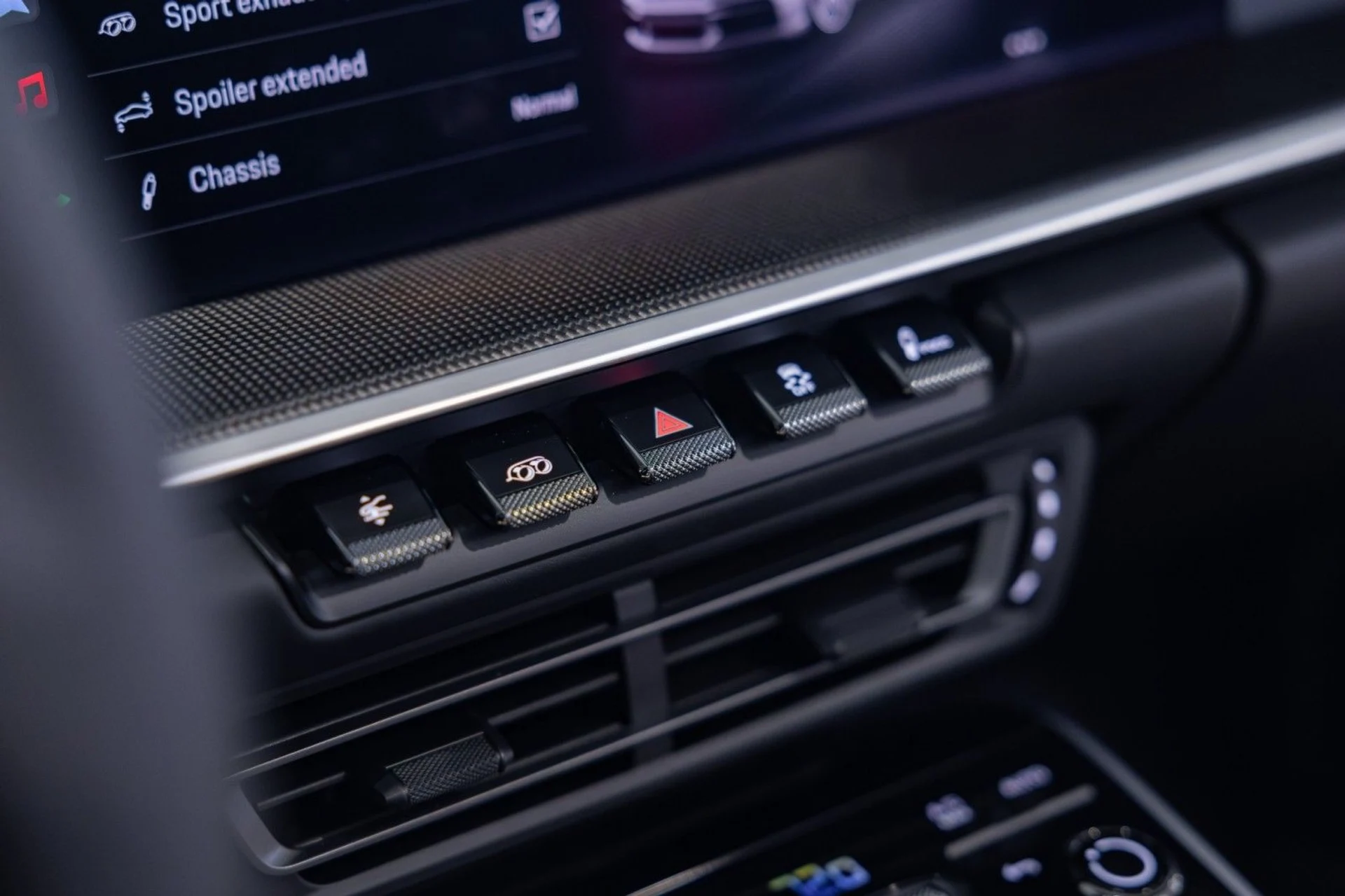 mph052_320343605_Fg_311e3c6511