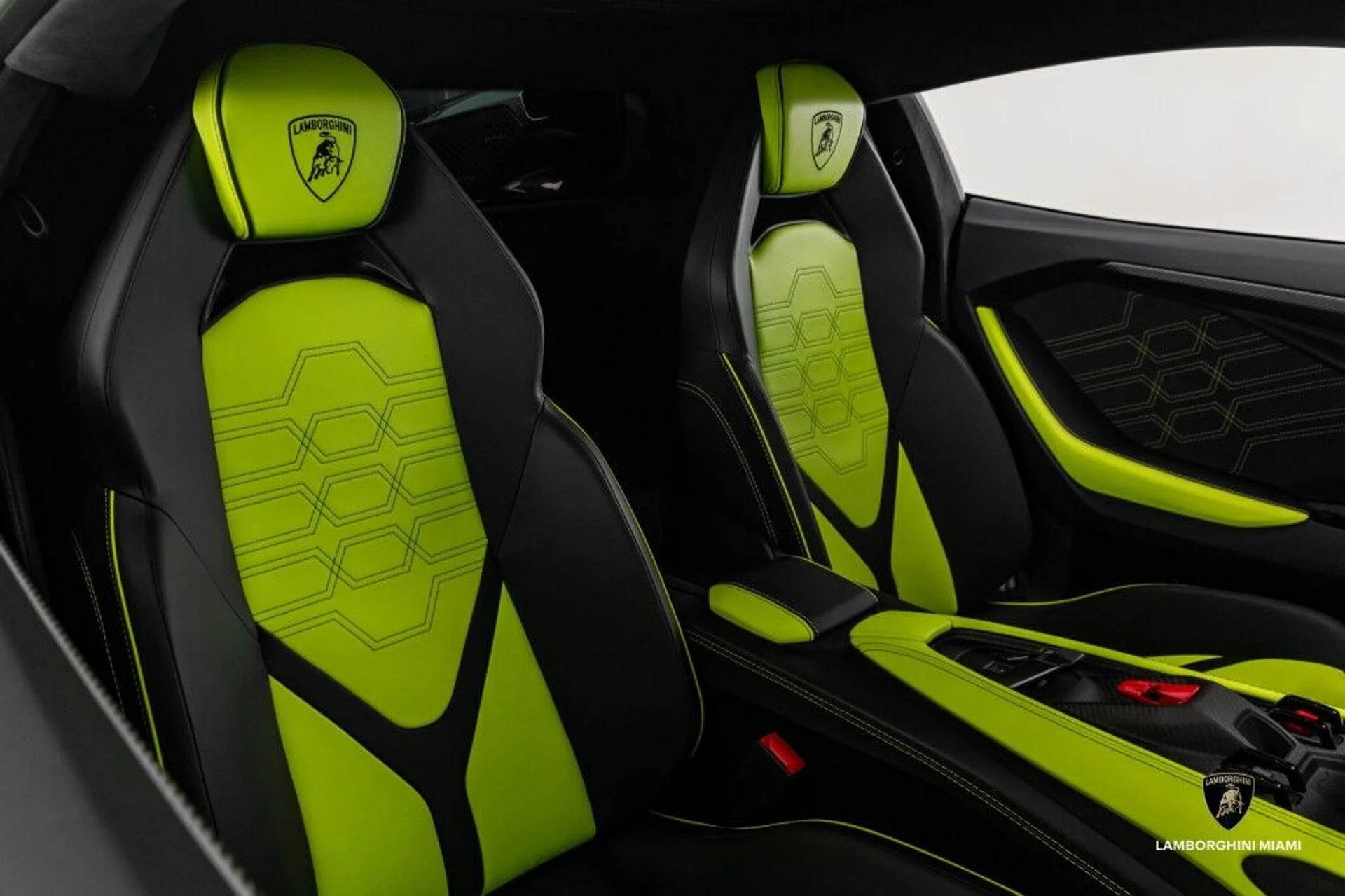 mph052_3214171454_5a98d772648bef6c39172555100db689_0385cbbdc4