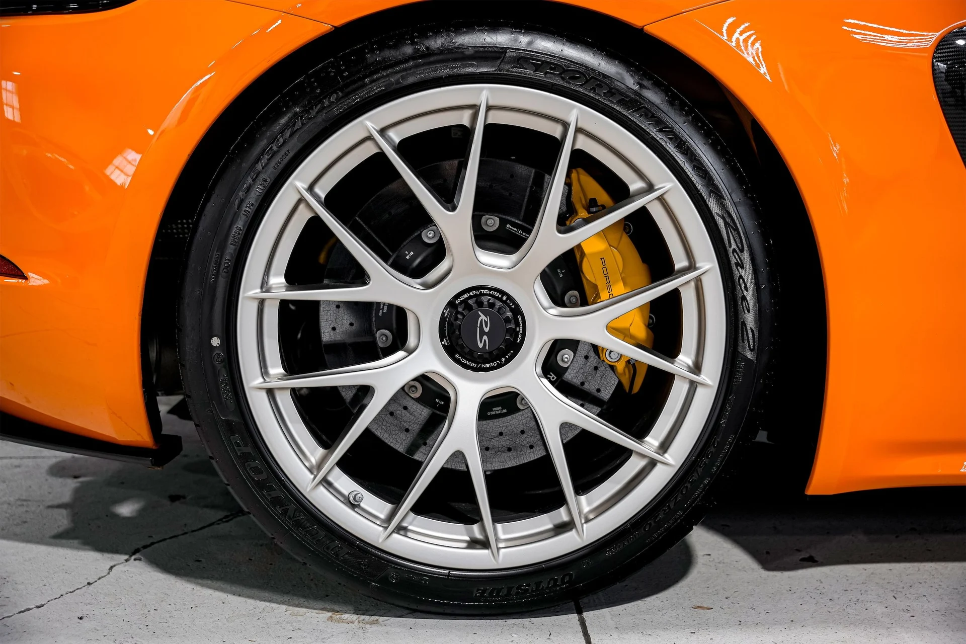 mph052_3229636524_2c0714a69fa1506aae9c49719a756056x_f8545fc036