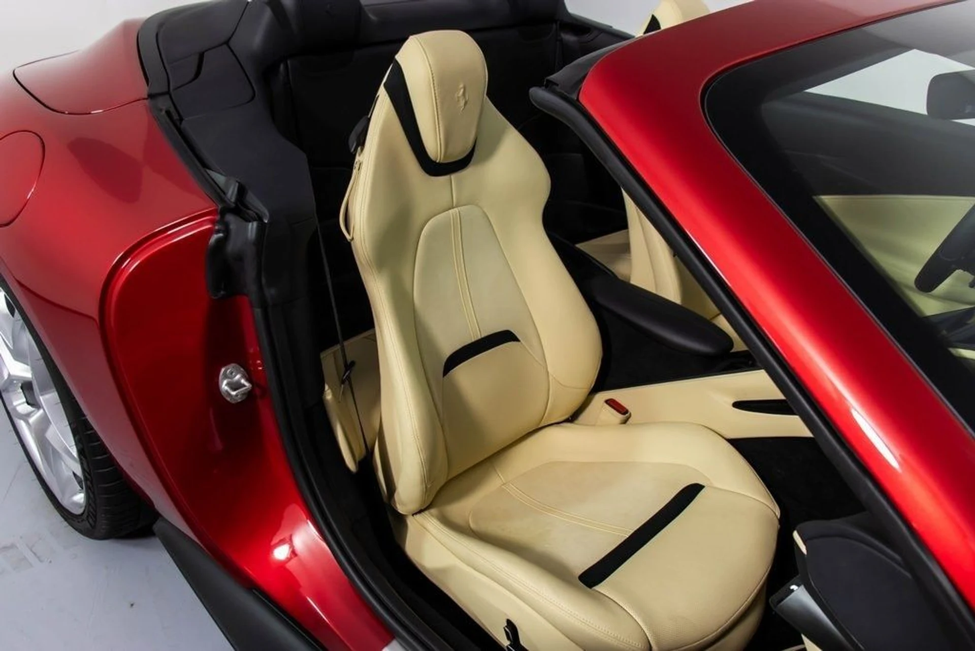 mph052_3243969306_95379c3cc6cd9cd8bb0519c43b6a7c81x_f17a237d17