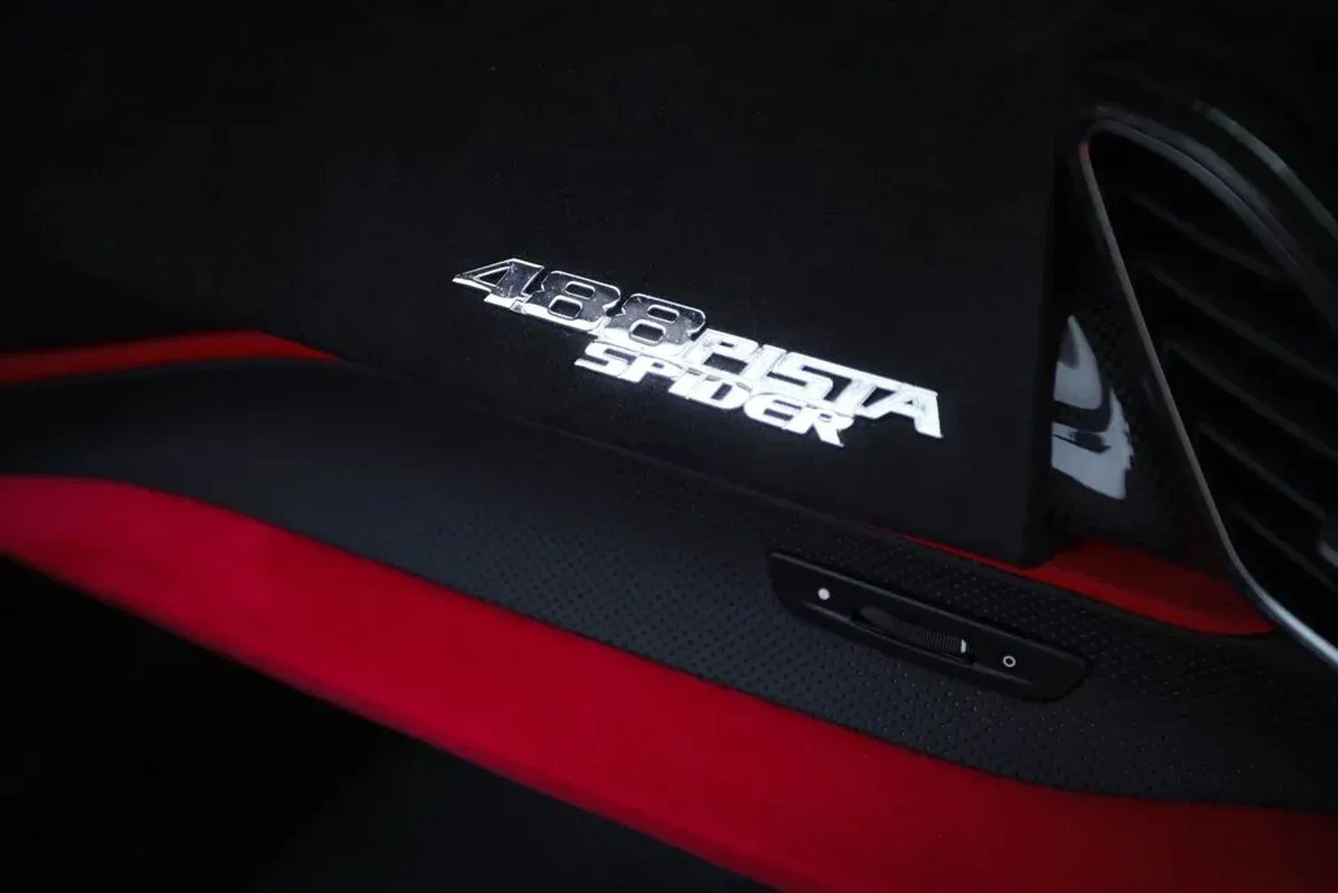 mph052_324977326_0e426c748cc4b3351efe486aef68d4ba_de2a16bc45