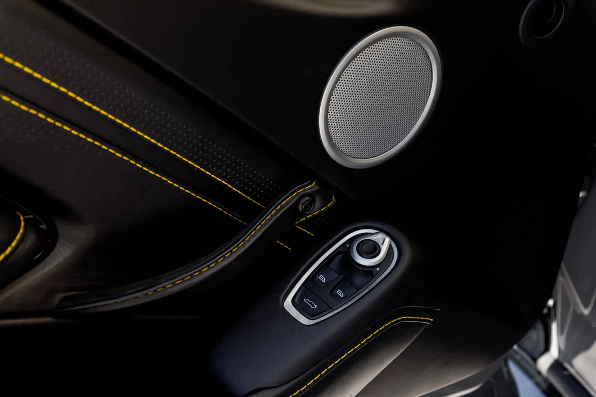 mph052_3284542265_53_53060b852c