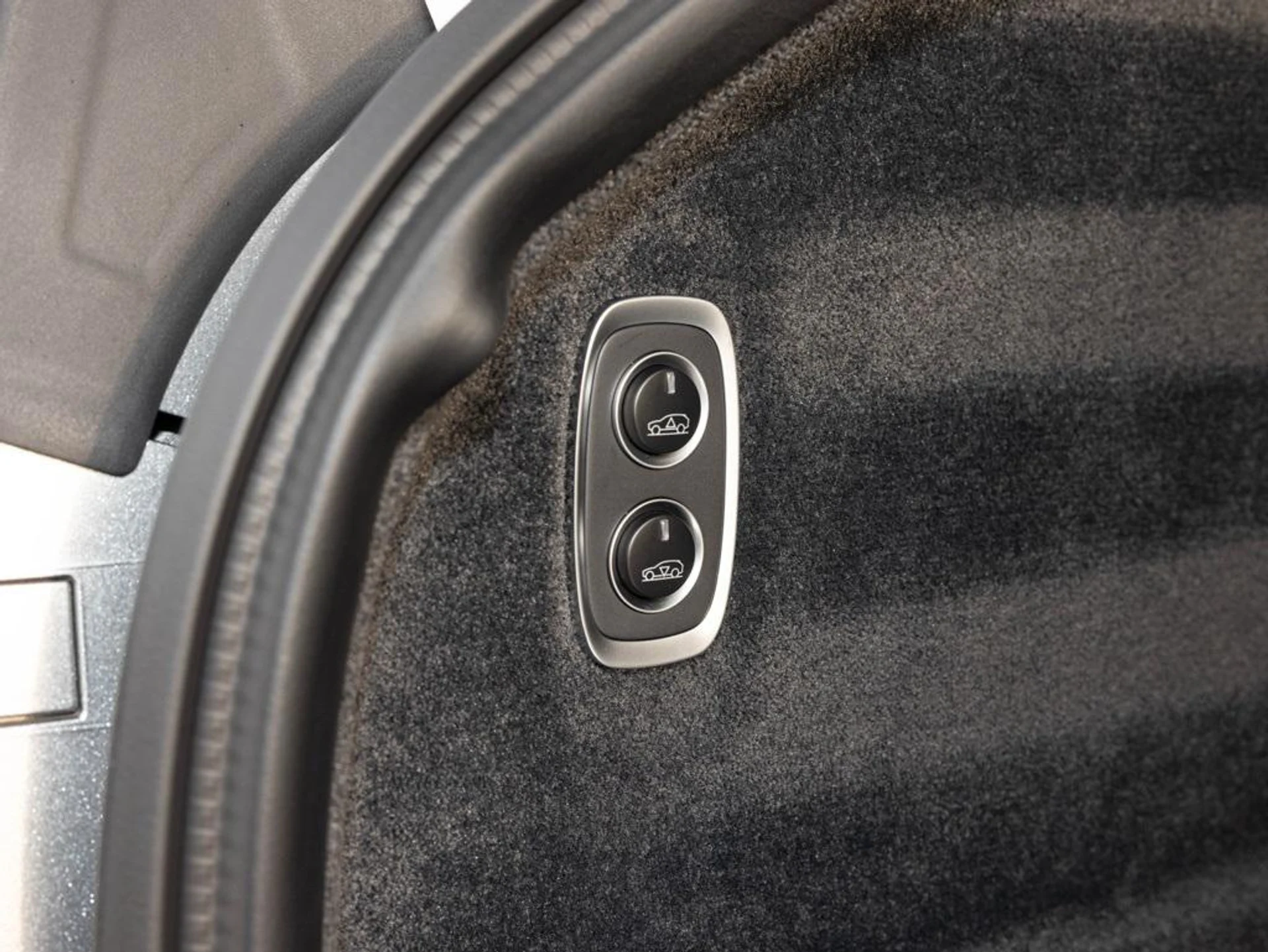 mph052_3302994485_485694452_696140ace4313c3db18b46fa_51aab9de41