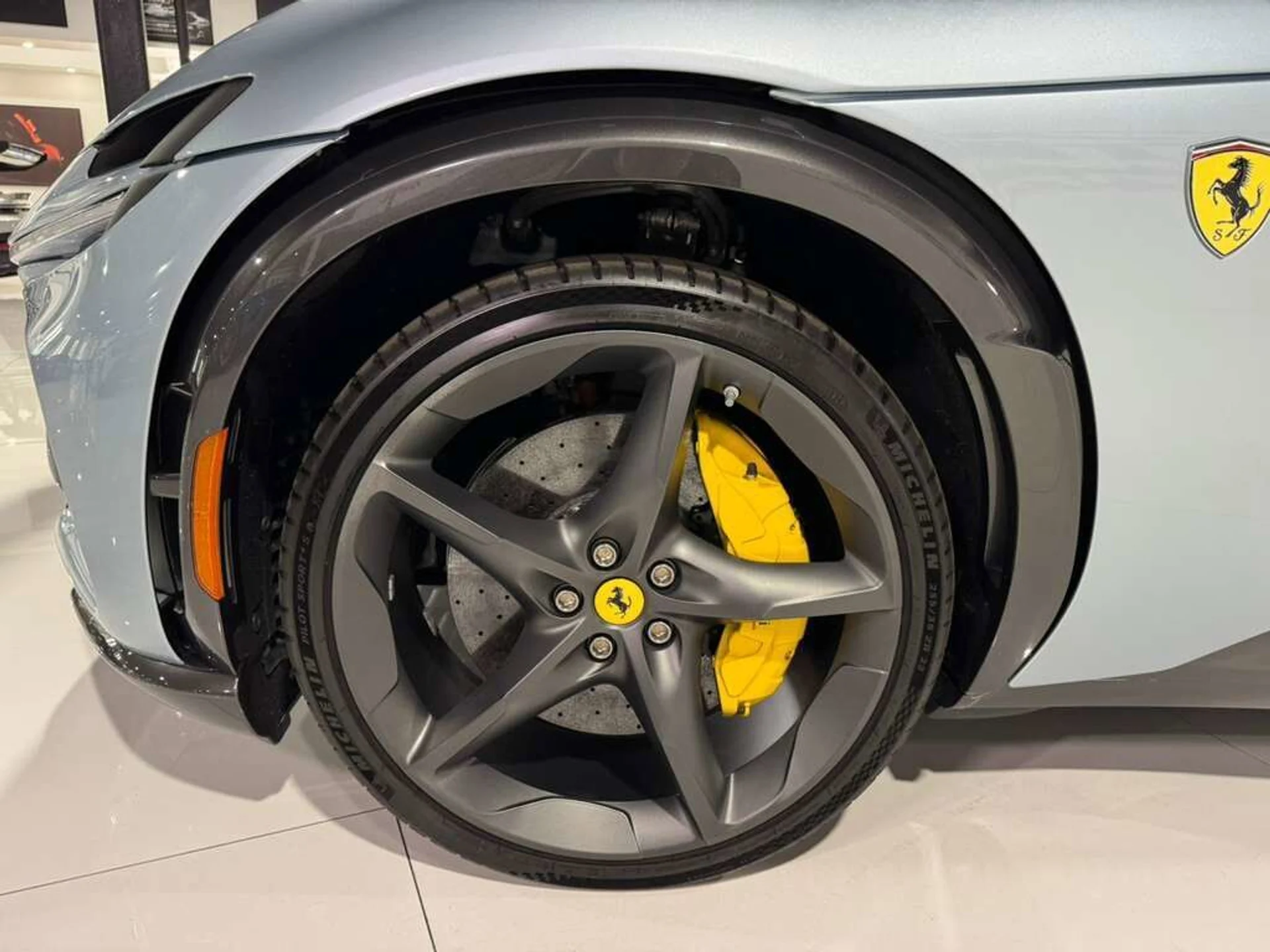 mph052_3321656631_d4e8865735de5f8394f5117e92f7f15f_ecee53b648