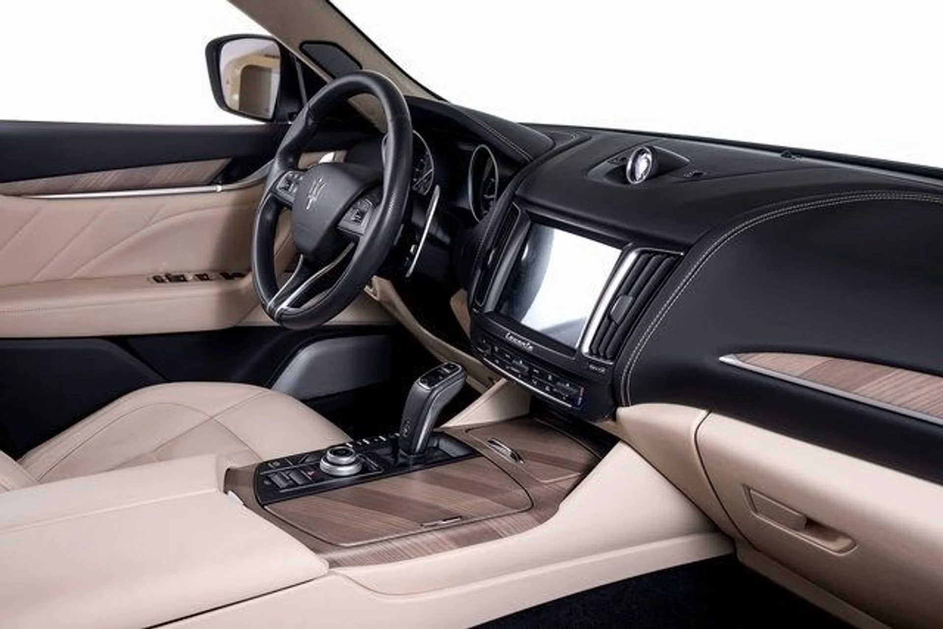 mph052_3335088011_4680990a13d53f368a56cfcb8d24e3c4x_0db9ecc695