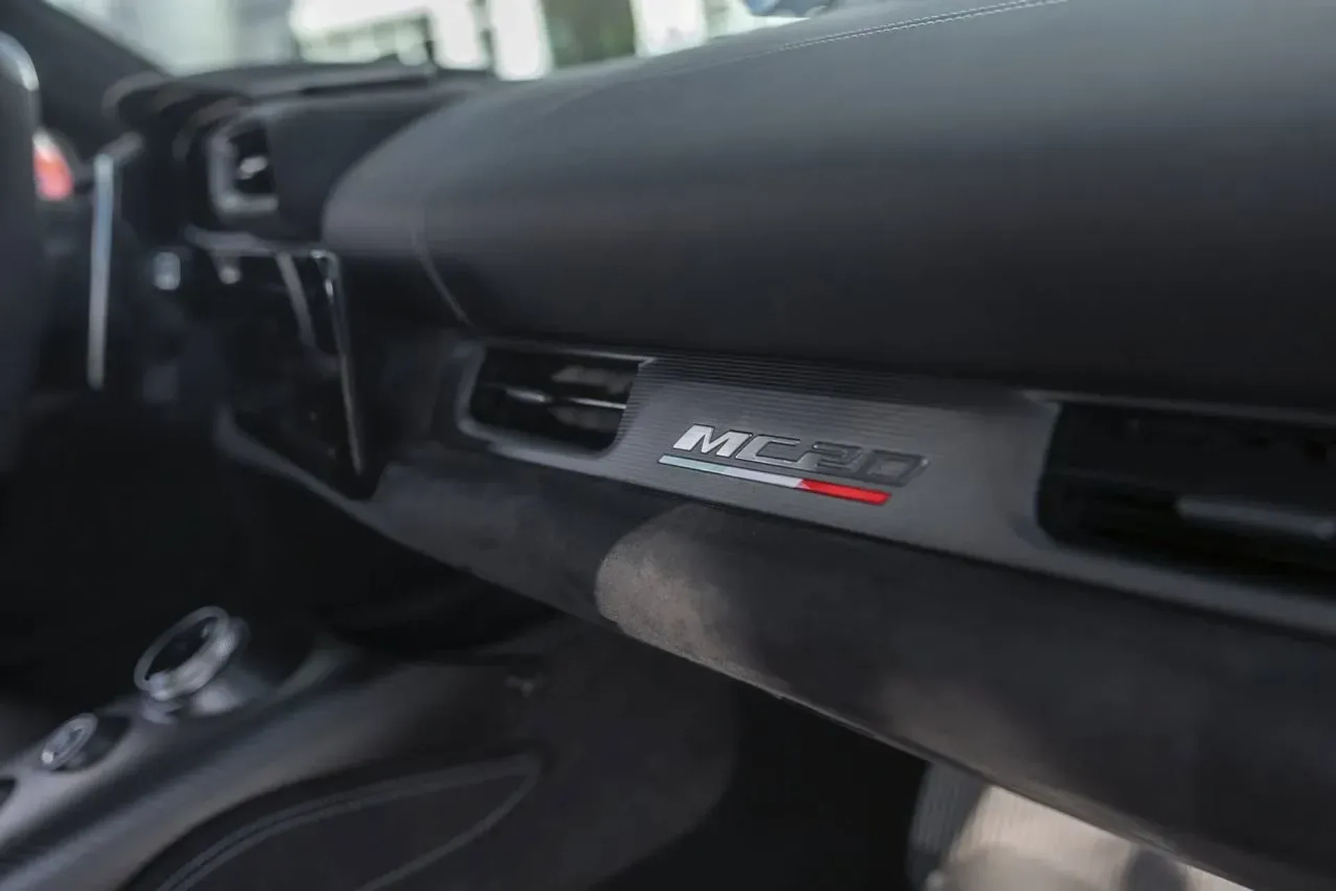 mph052_3340537012_9cc5da1038f041fb943995137a1b644e_c73a989486