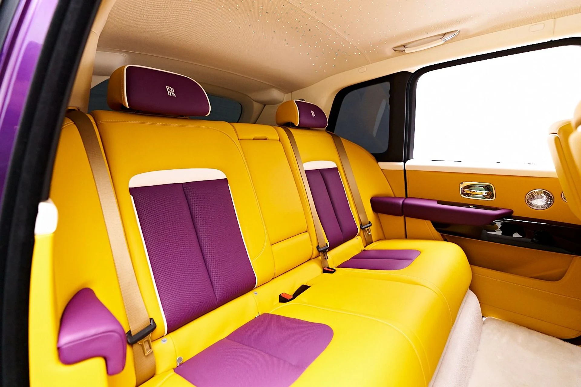 mph052_3436964083_Used_2025_Rolls_Royce_Cullinan_Base_1736646133_374e30263f