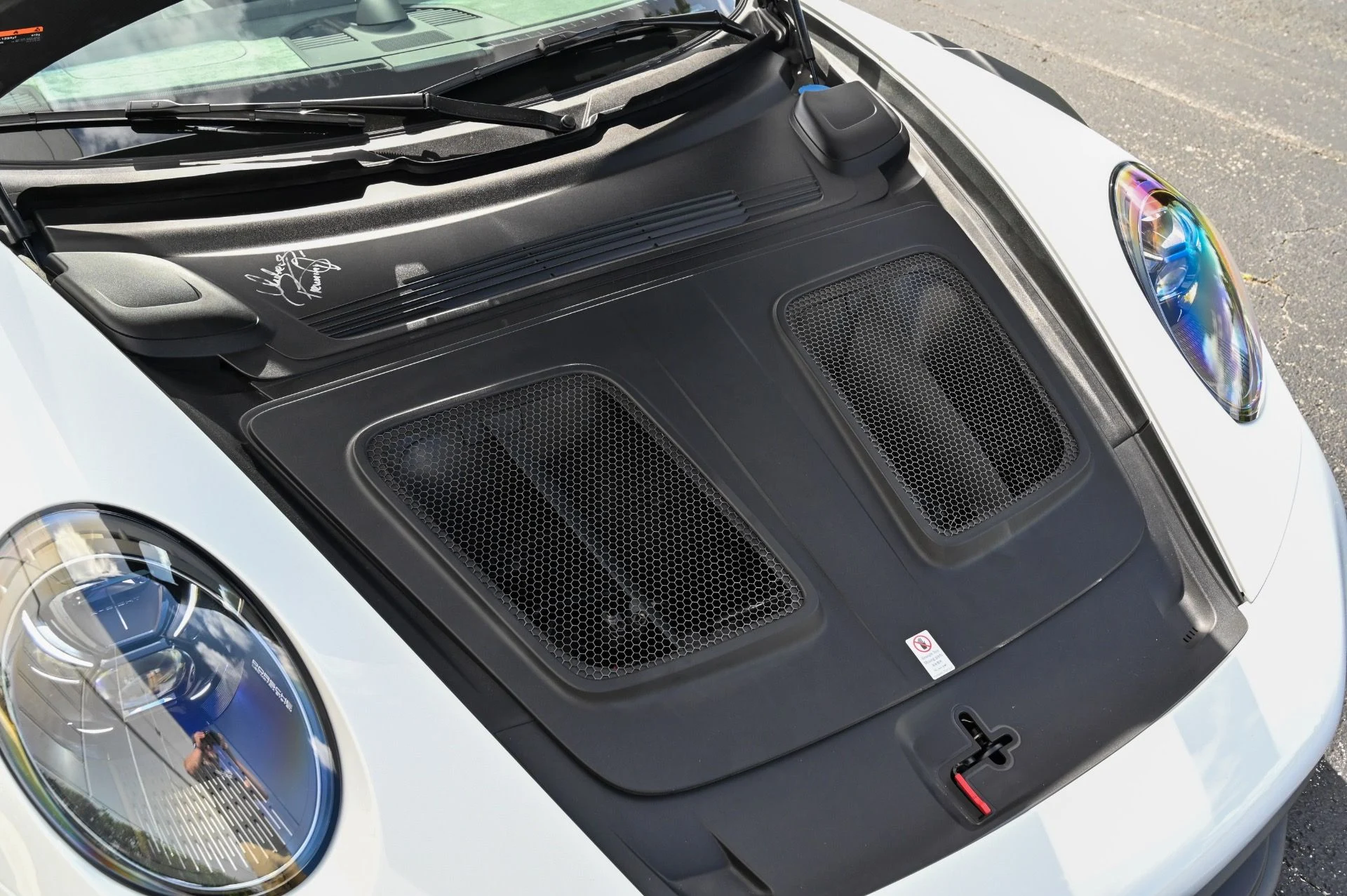 mph052_3443389837_Used_2024_Porsche_911_GT_3_RS_1730405969_0d949a5a1e